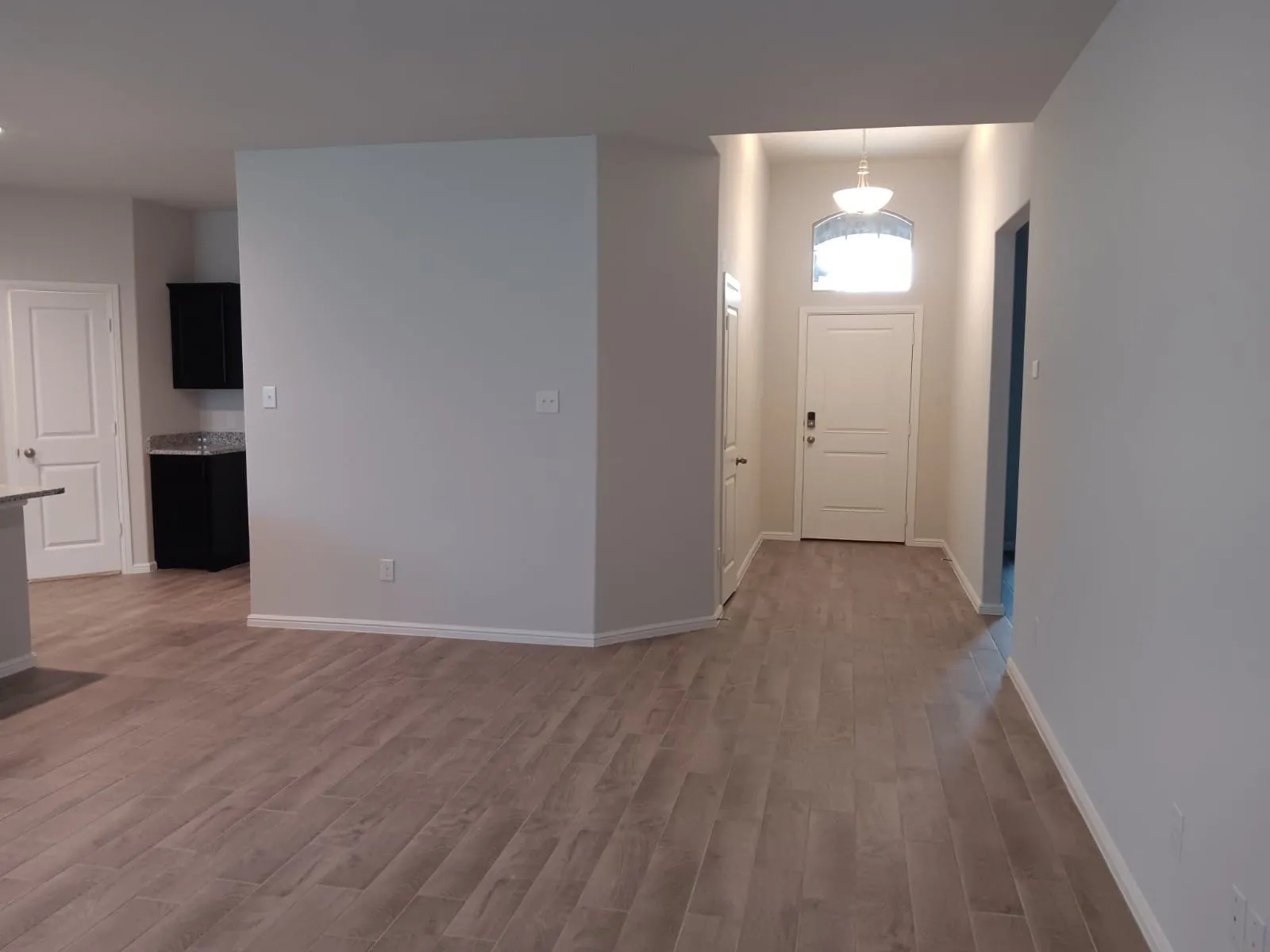 Single Family Residence For Rent in Tarrant County , 8725 Willowsun Way, Fort Worth, Texas 76131, 4 Bedroom, 2 Bathroom, 2 Garage spaces, 1,773 Sqft, built in 2023, mls#21358595, Real Estate Agent in Fort Worth, Homes For Rent in Tarrant county, Homes For Rent in Fort Worth, Realtor in Fort Worth Texas, Real Estate Brokerage Independent Realty Texas, Luminita Cordes Realtor