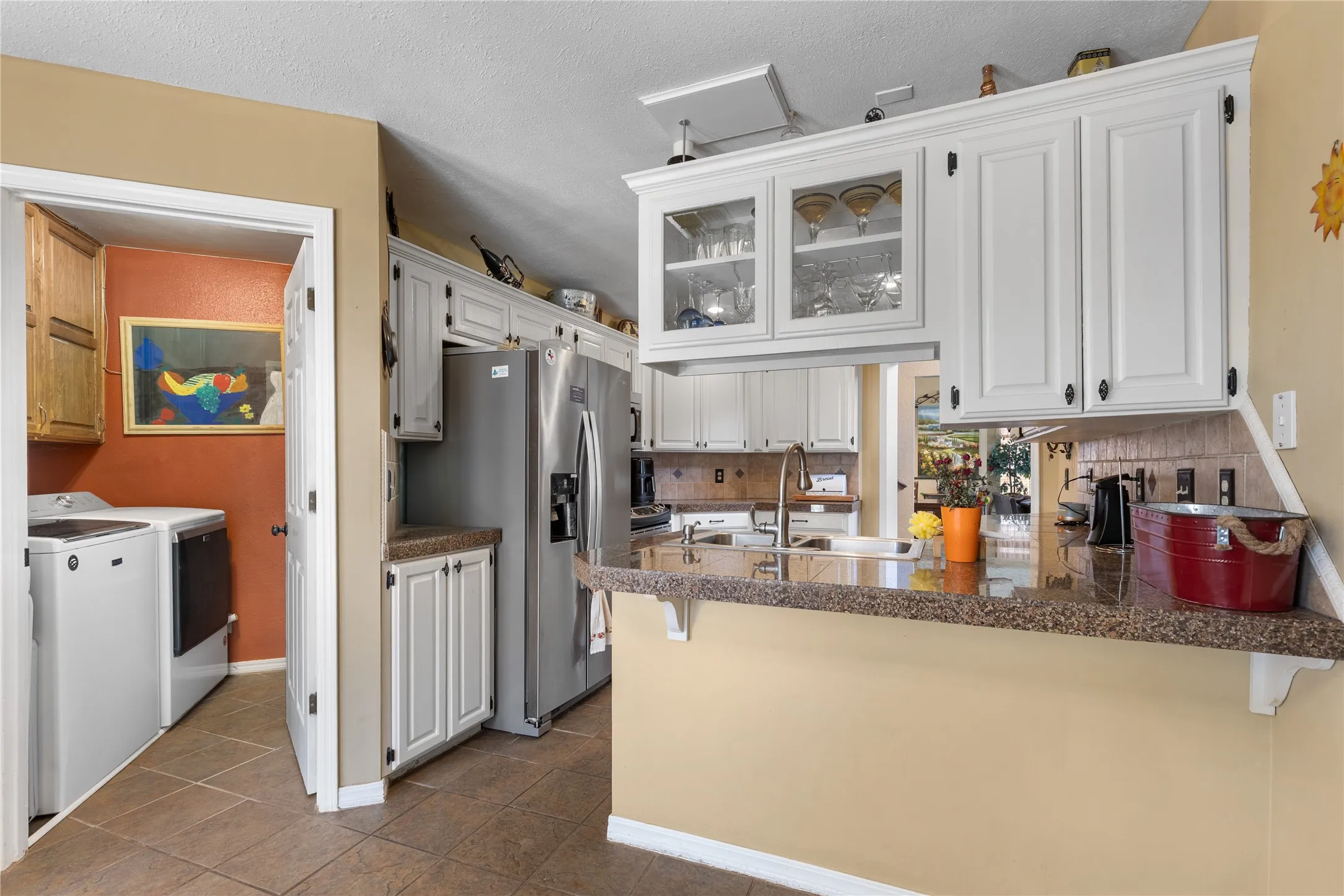 Single Family Residence For Sale in Wichita County , 817 Arapaho Drive, Burkburnett, Texas 76354, 3 Bedroom, 2 Bathroom, 2 Garage spaces, 1,938 Sqft, built in 1986, mls#21356827, Real Estate Agent in Burkburnett, Homes For Sale in Wichita county, Homes For Sale in Burkburnett, Realtor in Burkburnett Texas, Real Estate Brokerage Independent Realty Texas, Luminita Cordes Realtor