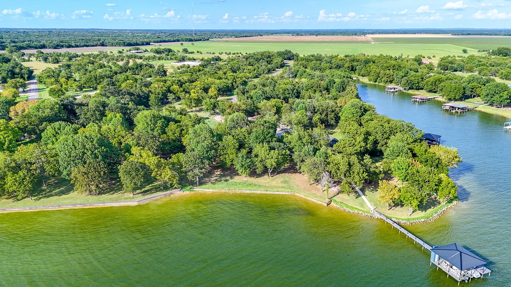 Unimproved Land For Sale in Navarro County , Lot 32 Embarcadero, Kerens, Texas 75144, 0, 0, Garage spaces, 0 Sqft, built in 0, Price $299,000, mls#21357994, Real Estate Agent in Kerens, Homes For Sale in Navarro county, Homes For Sale in Kerens, Realtor in Kerens Texas, Real Estate Brokerage Independent Realty Texas, Luminita Cordes Realtor