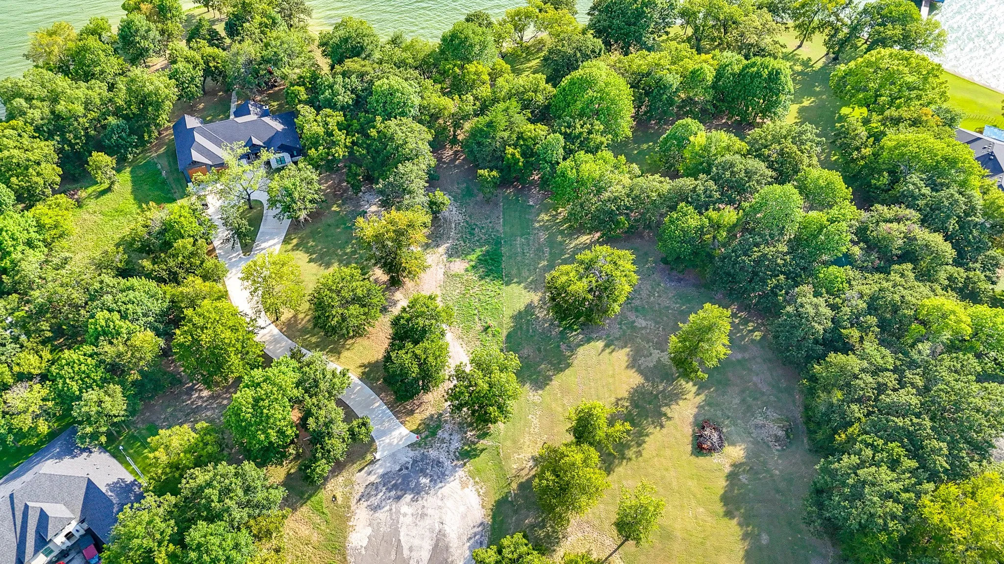 Unimproved Land For Sale in Navarro County , Lot 32 Embarcadero, Kerens, Texas 75144, 0, 0, Garage spaces, 0 Sqft, built in 0, Price $299,000, mls#21357994, Real Estate Agent in Kerens, Homes For Sale in Navarro county, Homes For Sale in Kerens, Realtor in Kerens Texas, Real Estate Brokerage Independent Realty Texas, Luminita Cordes Realtor