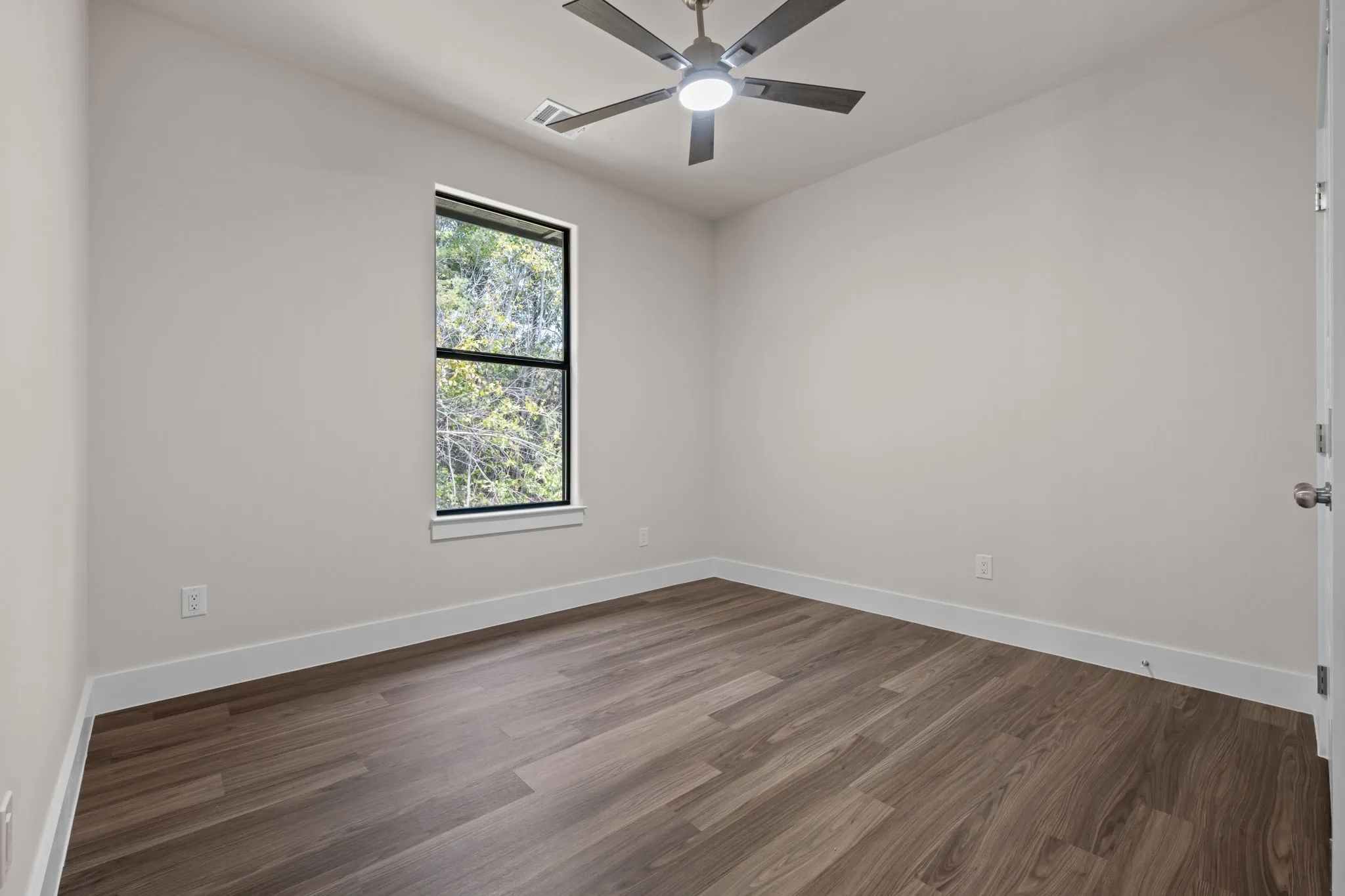 Single Family Residence For Sale in Hood County , 2623 Creekview Drive, Granbury, Texas 76048, 3 Bedroom, 2 Bathroom, 1 Garage spaces, 1,313 Sqft, built in 2026, mls#21355993, Real Estate Agent in Granbury, Homes For Sale in Hood county, Homes For Sale in Granbury, Realtor in Granbury Texas, Real Estate Brokerage Independent Realty Texas, Luminita Cordes Realtor