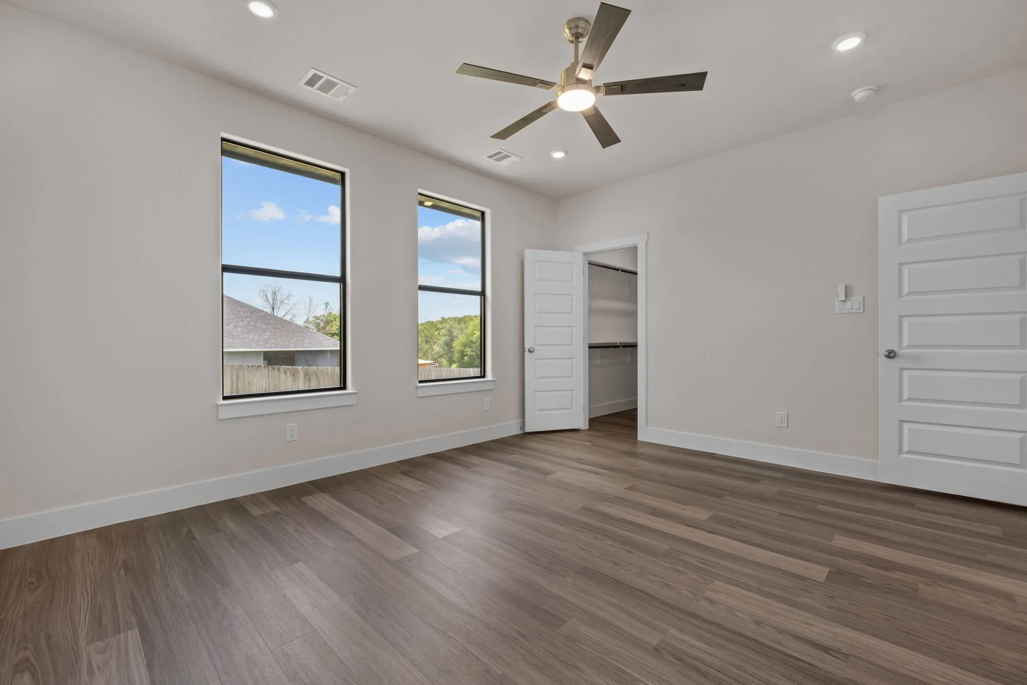 Single Family Residence For Sale in Hood County , 2623 Creekview Drive, Granbury, Texas 76048, 3 Bedroom, 2 Bathroom, 1 Garage spaces, 1,313 Sqft, built in 2026, mls#21355993, Real Estate Agent in Granbury, Homes For Sale in Hood county, Homes For Sale in Granbury, Realtor in Granbury Texas, Real Estate Brokerage Independent Realty Texas, Luminita Cordes Realtor