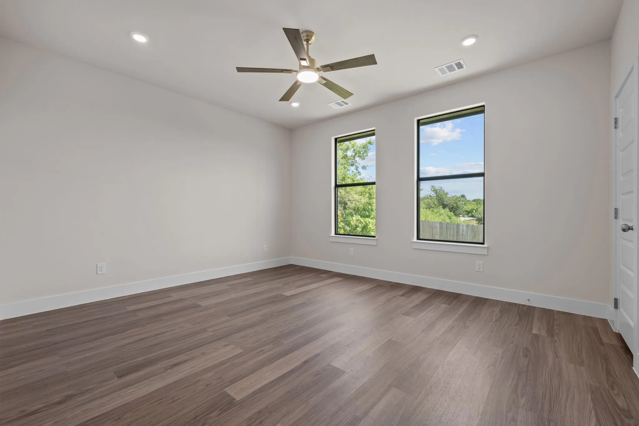 Single Family Residence For Sale in Hood County , 2623 Creekview Drive, Granbury, Texas 76048, 3 Bedroom, 2 Bathroom, 1 Garage spaces, 1,313 Sqft, built in 2026, mls#21355993, Real Estate Agent in Granbury, Homes For Sale in Hood county, Homes For Sale in Granbury, Realtor in Granbury Texas, Real Estate Brokerage Independent Realty Texas, Luminita Cordes Realtor