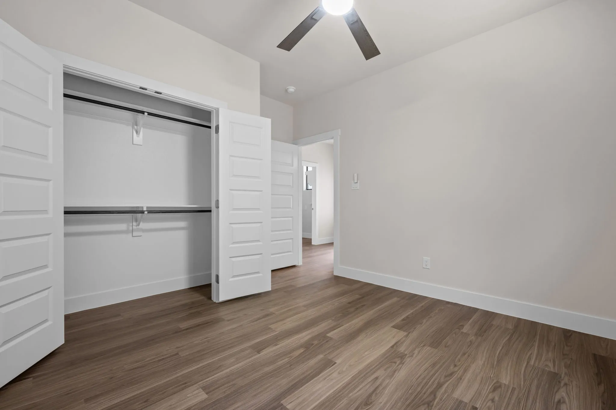 Single Family Residence For Sale in Hood County , 2623 Creekview Drive, Granbury, Texas 76048, 3 Bedroom, 2 Bathroom, 1 Garage spaces, 1,313 Sqft, built in 2026, mls#21355993, Real Estate Agent in Granbury, Homes For Sale in Hood county, Homes For Sale in Granbury, Realtor in Granbury Texas, Real Estate Brokerage Independent Realty Texas, Luminita Cordes Realtor