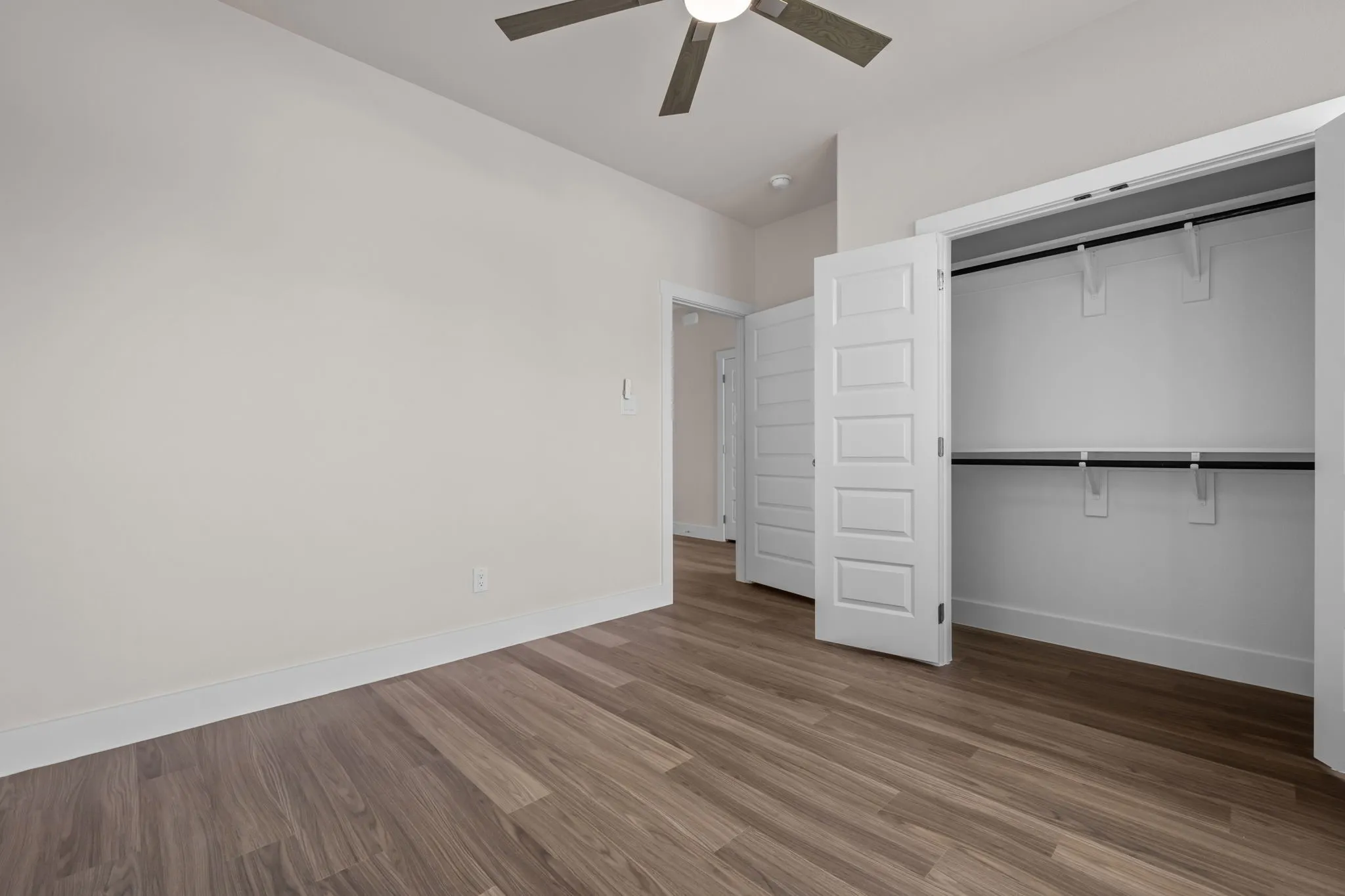 Single Family Residence For Sale in Hood County , 2623 Creekview Drive, Granbury, Texas 76048, 3 Bedroom, 2 Bathroom, 1 Garage spaces, 1,313 Sqft, built in 2026, mls#21355993, Real Estate Agent in Granbury, Homes For Sale in Hood county, Homes For Sale in Granbury, Realtor in Granbury Texas, Real Estate Brokerage Independent Realty Texas, Luminita Cordes Realtor