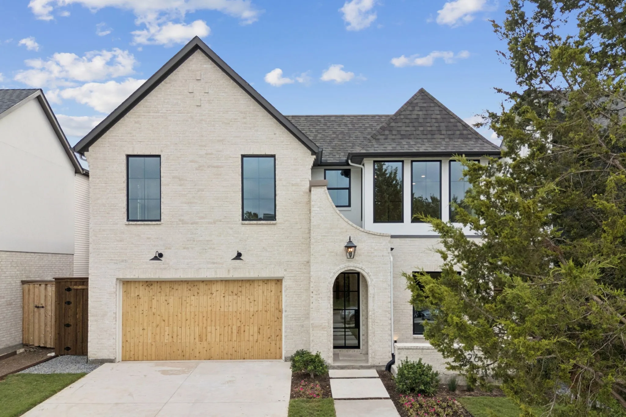 Single Family Residence For Rent in Dallas County , 2026 Euclid Avenue, Dallas, Texas 75206, 5 Bedroom, 6 Bathroom, 2 Garage spaces, 4,503 Sqft, built in 2025, mls#21358247, Real Estate Agent in Dallas, Homes For Rent in Dallas county, Homes For Rent in Dallas, Realtor in Dallas Texas, Real Estate Brokerage Independent Realty Texas, Luminita Cordes Realtor