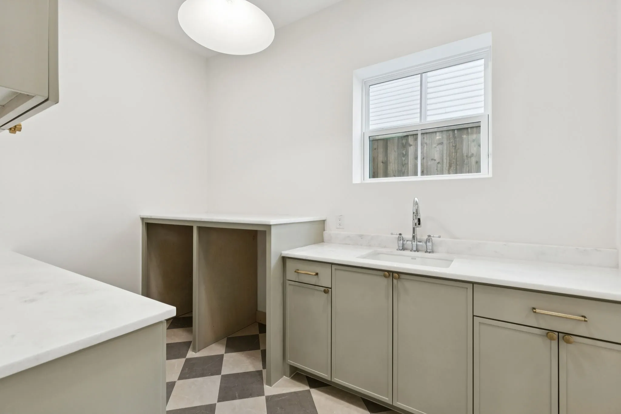 Tom Hughes Team - 2026 Euclid - Laundry Room
