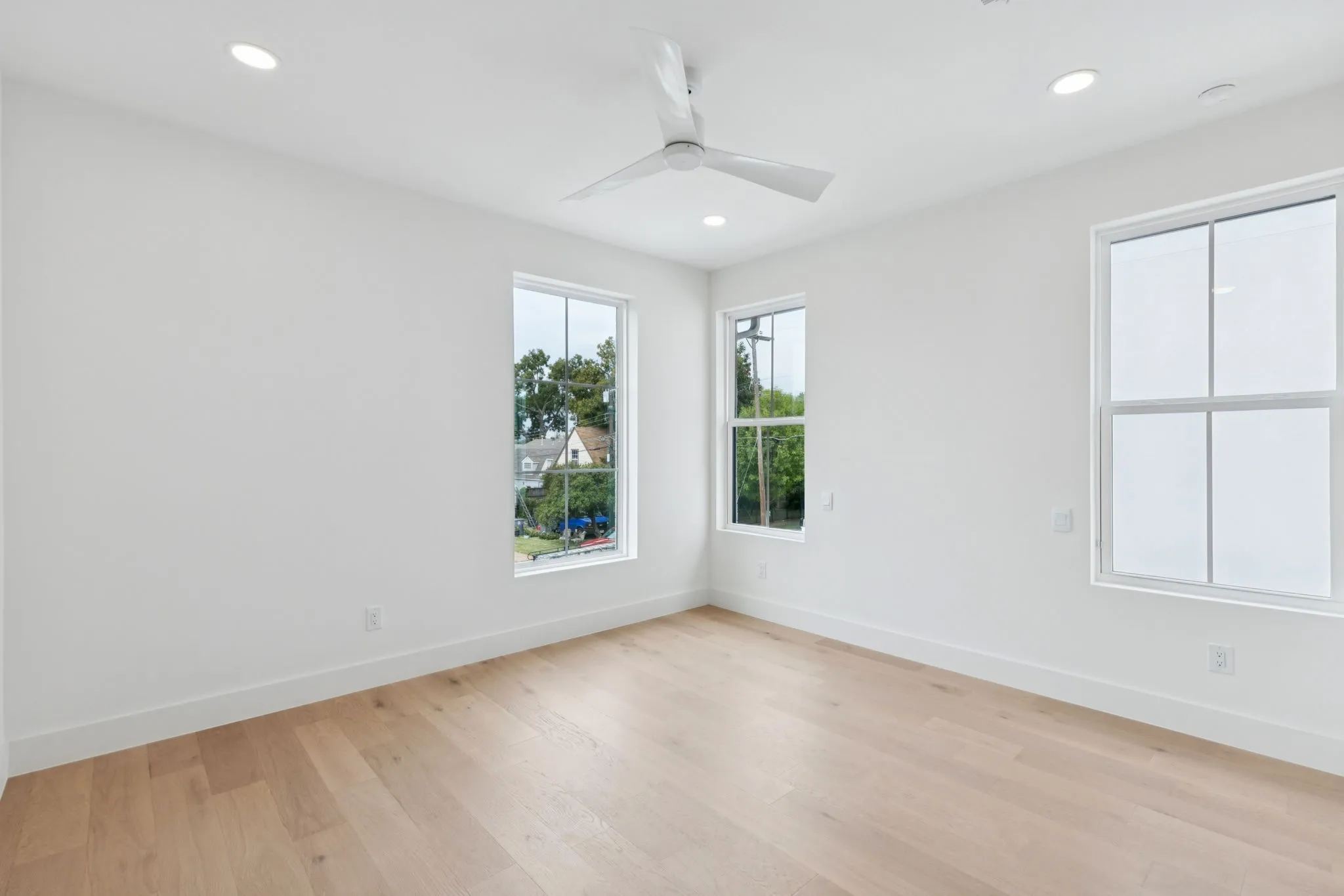 Tom Hughes Team - 2026 Euclid - Bedroom