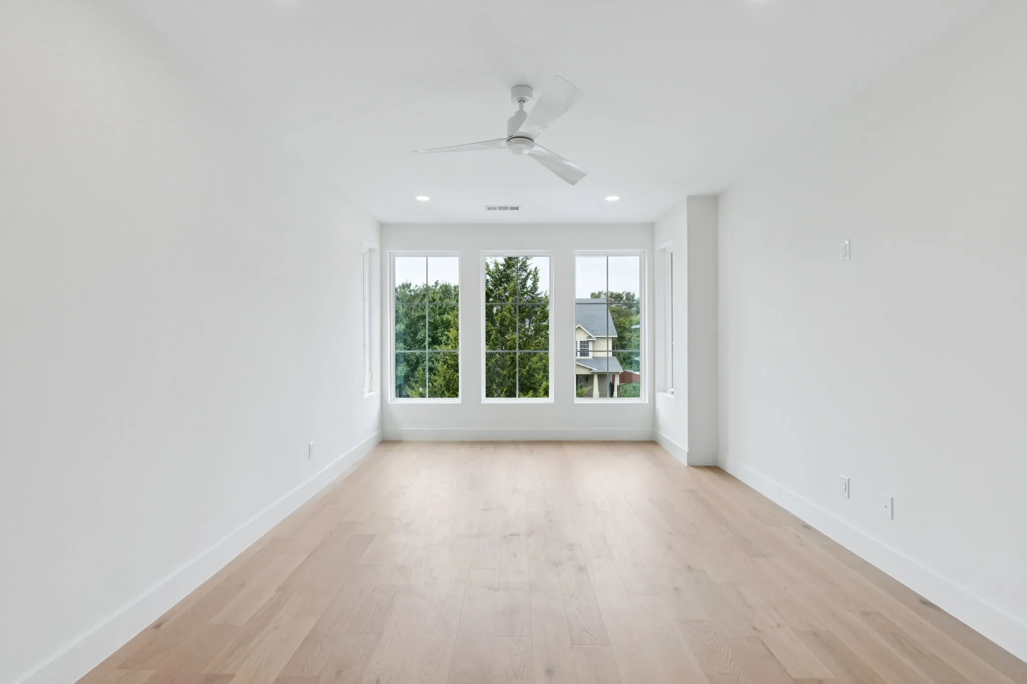 Tom Hughes Team - 2026 Euclid - Bedroom