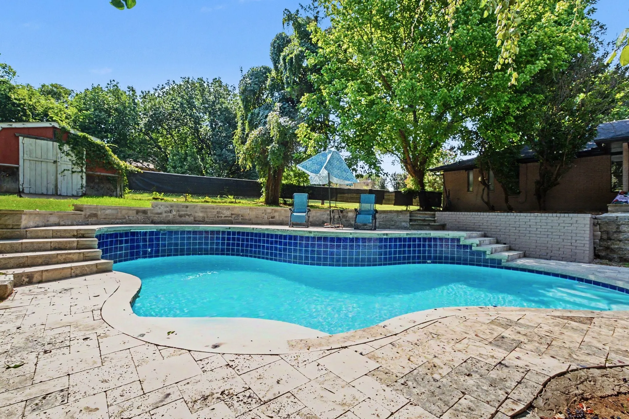 Single Family Residence For Sale in Dallas County , 175 E Pleasant Run Road, Cedar Hill, Texas 75104, 3 Bedroom, 2 Bathroom, Garage spaces, 2,554 Sqft, built in 1980, mls#21346878, Real Estate Agent in Cedar Hill, Homes For Sale in Dallas county, Homes For Sale in Cedar Hill, Realtor in Cedar Hill Texas, Real Estate Brokerage Independent Realty Texas, Luminita Cordes Realtor
