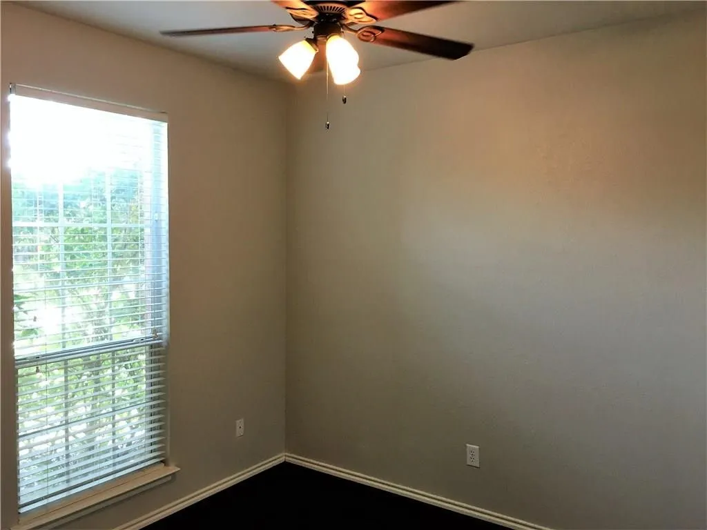 Single Family Residence For Rent in Tarrant County , 8004 Ranchvale Lane, Arlington, Texas 76002, 4 Bedroom, 2 Bathroom, 2 Garage spaces, 2,045 Sqft, built in 2004, mls#21353078, Real Estate Agent in Arlington, Homes For Rent in Tarrant county, Homes For Rent in Arlington, Realtor in Arlington Texas, Real Estate Brokerage Independent Realty Texas, Luminita Cordes Realtor