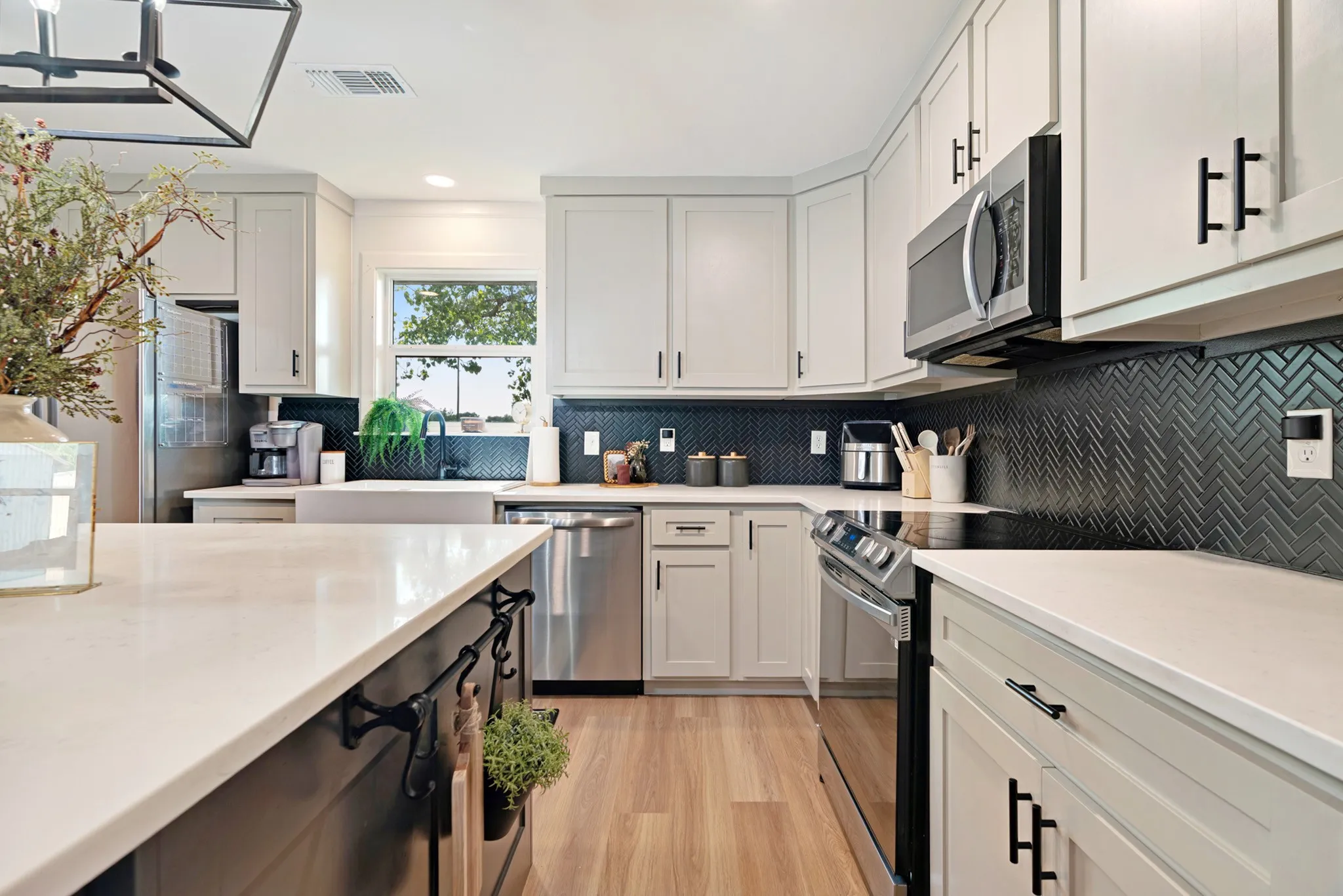 Single Family Residence For Sale in Lamar County , 4237 FARM ROAD 196, Pattonville, Texas 75468, 4 Bedroom, 2 Bathroom, Garage spaces, 1,871 Sqft, built in 1990, Price $339,900, mls#21352279, Real Estate Agent in Pattonville, Homes For Sale in Lamar county, Homes For Sale in Pattonville, Realtor in Pattonville Texas, Real Estate Brokerage Independent Realty Texas, Luminita Cordes Realtor