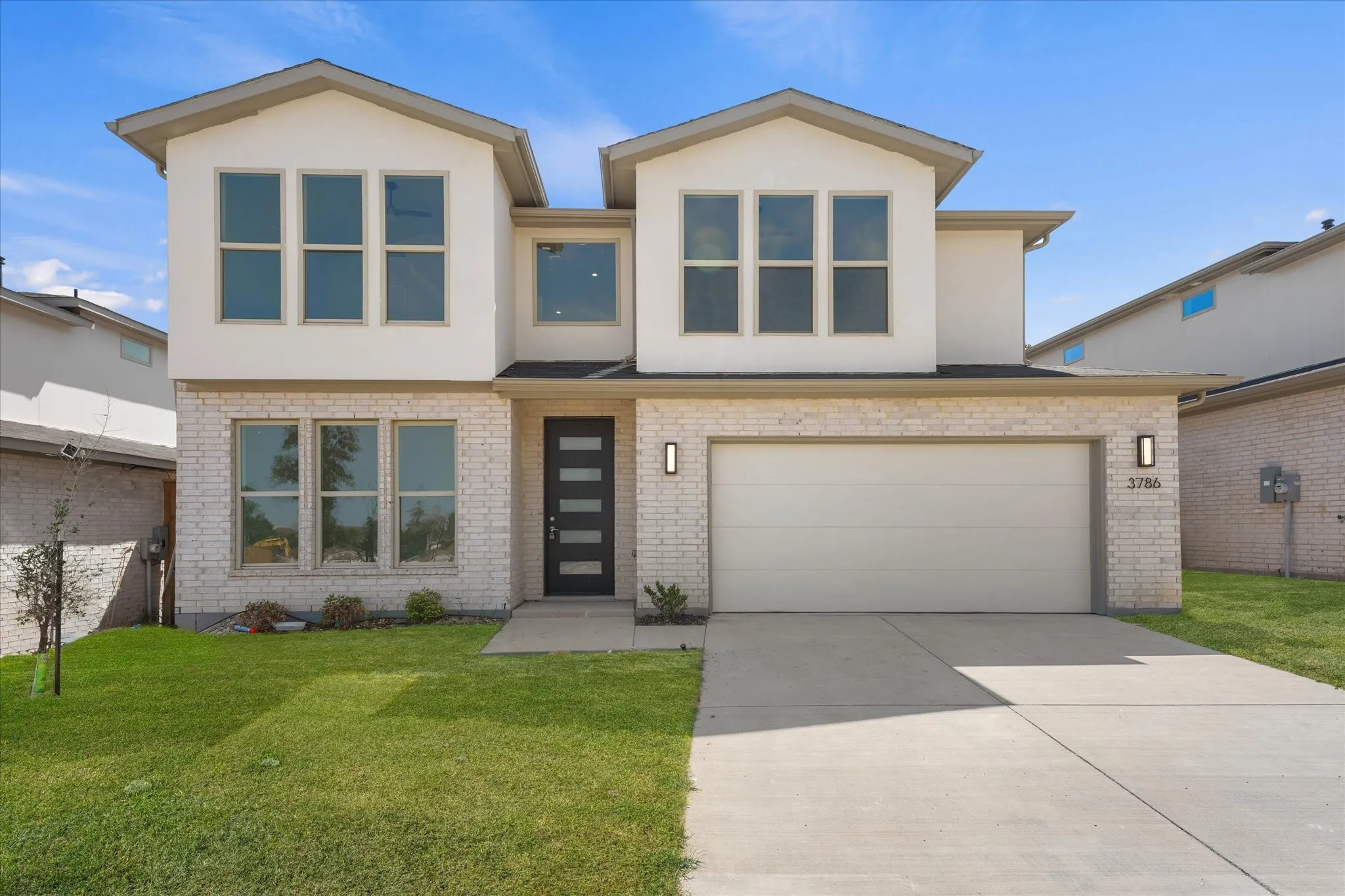 Single Family Residence For Rent in Dallas County , 3786 Wenatche Drive, Dallas, Texas 75233, 4 Bedroom, 4 Bathroom, 2 Garage spaces, 2,907 Sqft, built in 2024, mls#21357384, Real Estate Agent in Dallas, Homes For Rent in Dallas county, Homes For Rent in Dallas, Realtor in Dallas Texas, Real Estate Brokerage Independent Realty Texas, Luminita Cordes Realtor