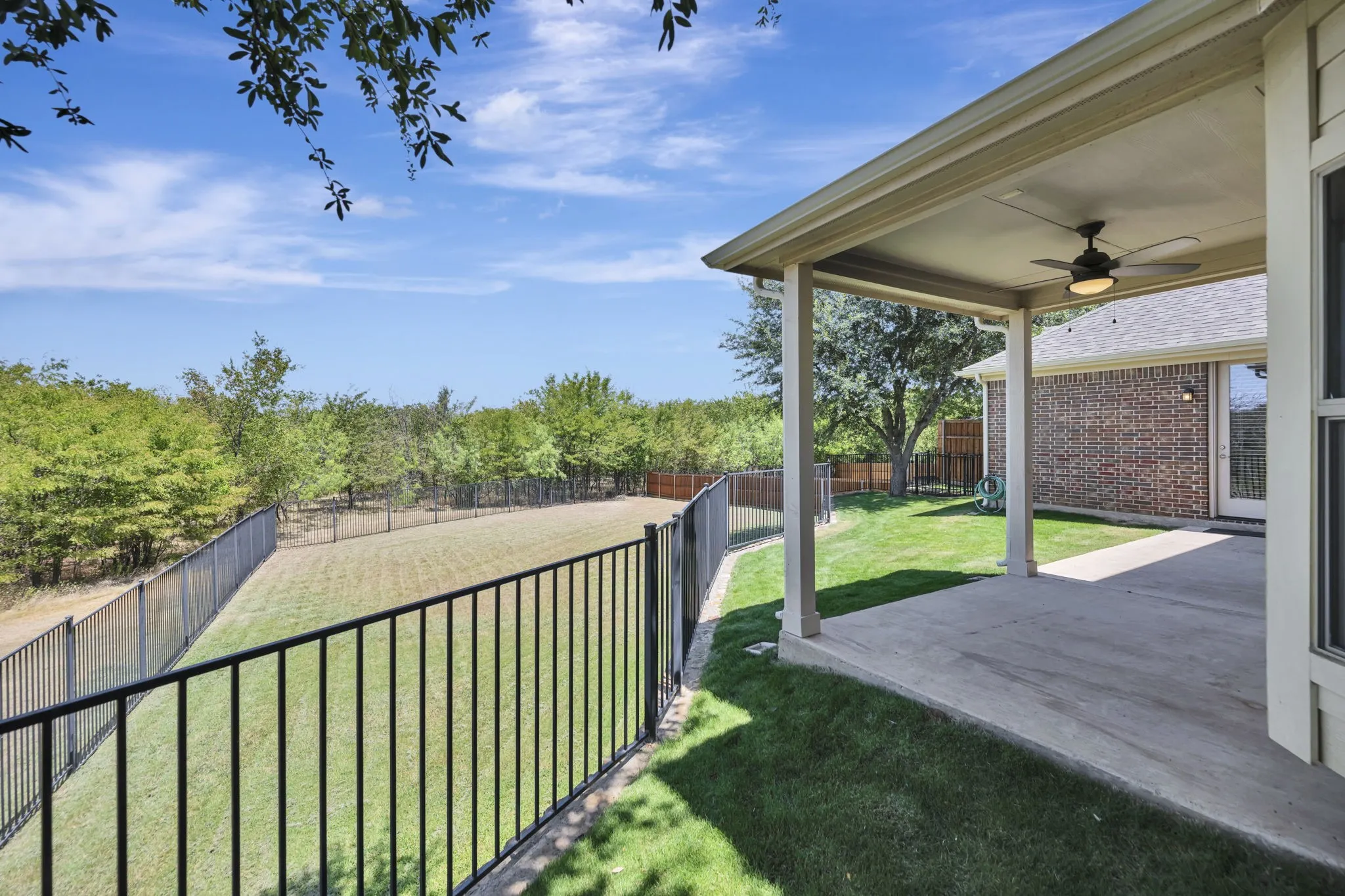 Look at this spacious backyard.