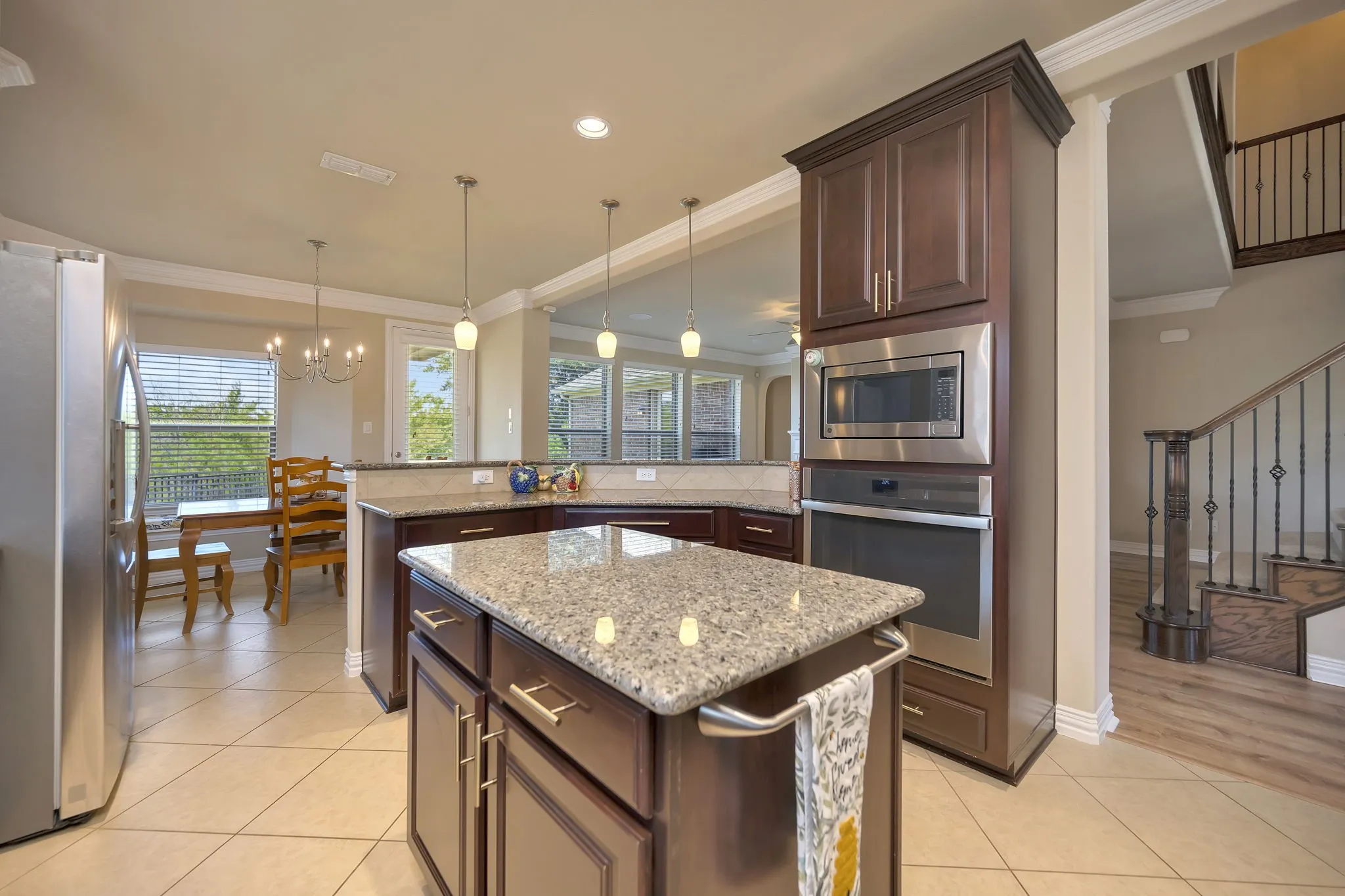 Stainless built-in appliances.