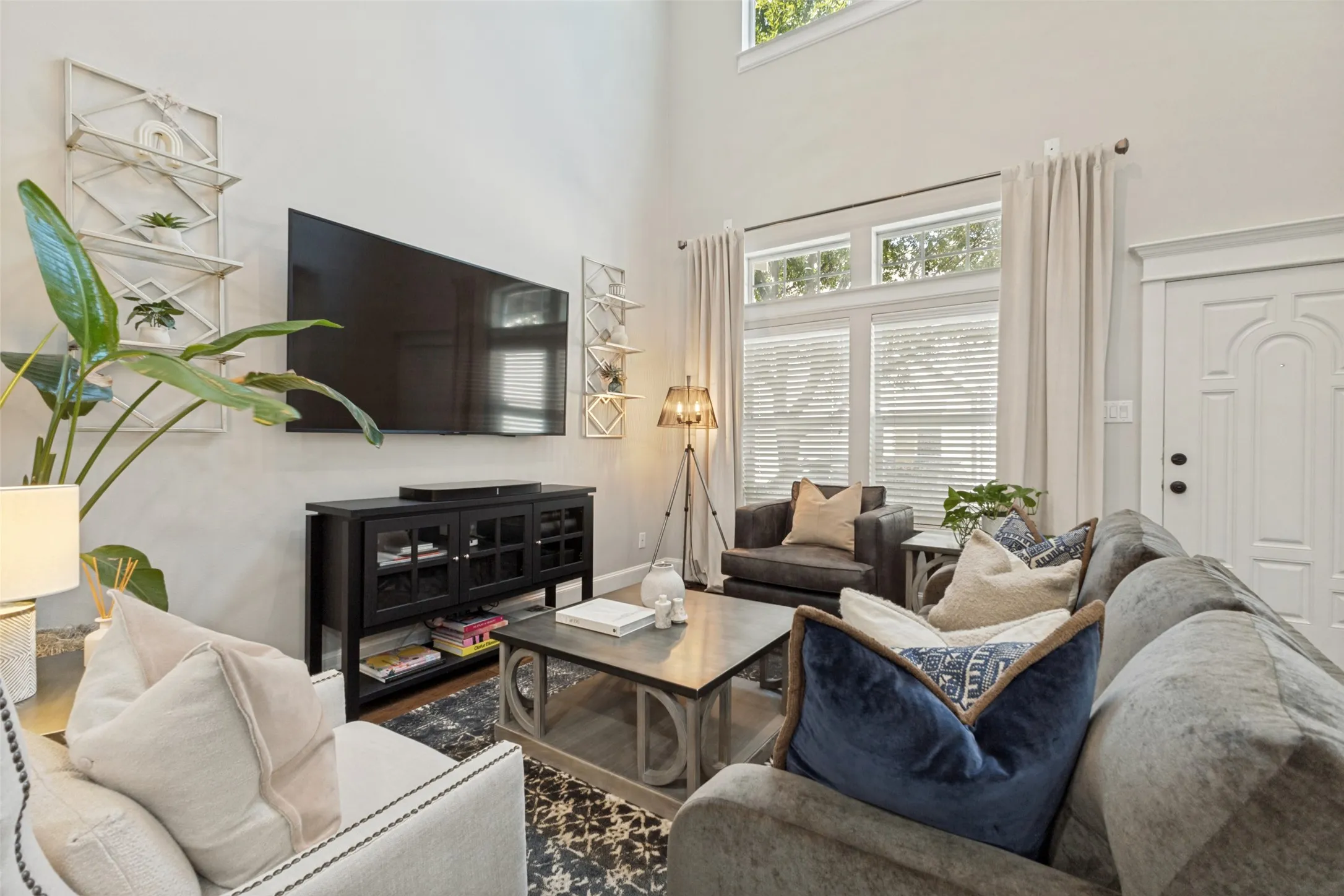 Living room with tall ceiling