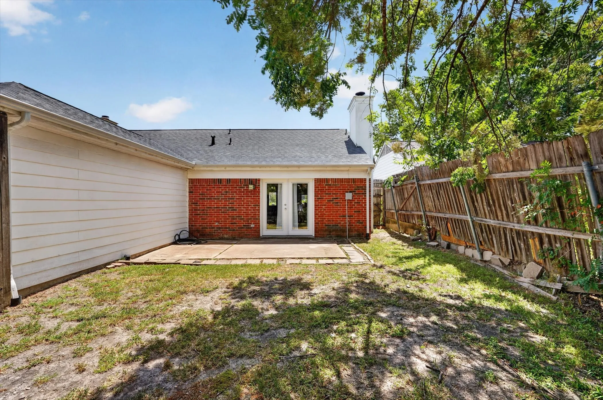 Single Family Residence For Sale in Dallas County , 1809 Smokey Mountain Trail, Mesquite, Texas 75149, 3 Bedroom, 2 Bathroom, 2 Garage spaces, 1,429 Sqft, built in 1985, mls#21358400, Real Estate Agent in Mesquite, Homes For Sale in Dallas county, Homes For Sale in Mesquite, Realtor in Mesquite Texas, Real Estate Brokerage Independent Realty Texas, Luminita Cordes Realtor