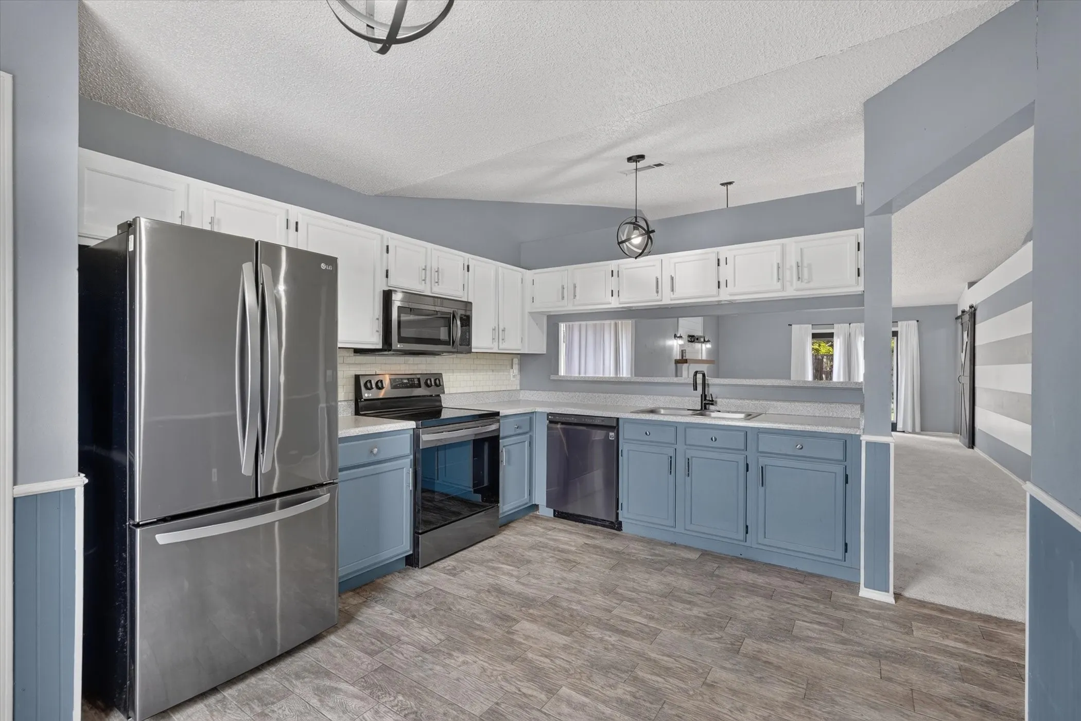 Single Family Residence For Sale in Dallas County , 1809 Smokey Mountain Trail, Mesquite, Texas 75149, 3 Bedroom, 2 Bathroom, 2 Garage spaces, 1,429 Sqft, built in 1985, mls#21358400, Real Estate Agent in Mesquite, Homes For Sale in Dallas county, Homes For Sale in Mesquite, Realtor in Mesquite Texas, Real Estate Brokerage Independent Realty Texas, Luminita Cordes Realtor