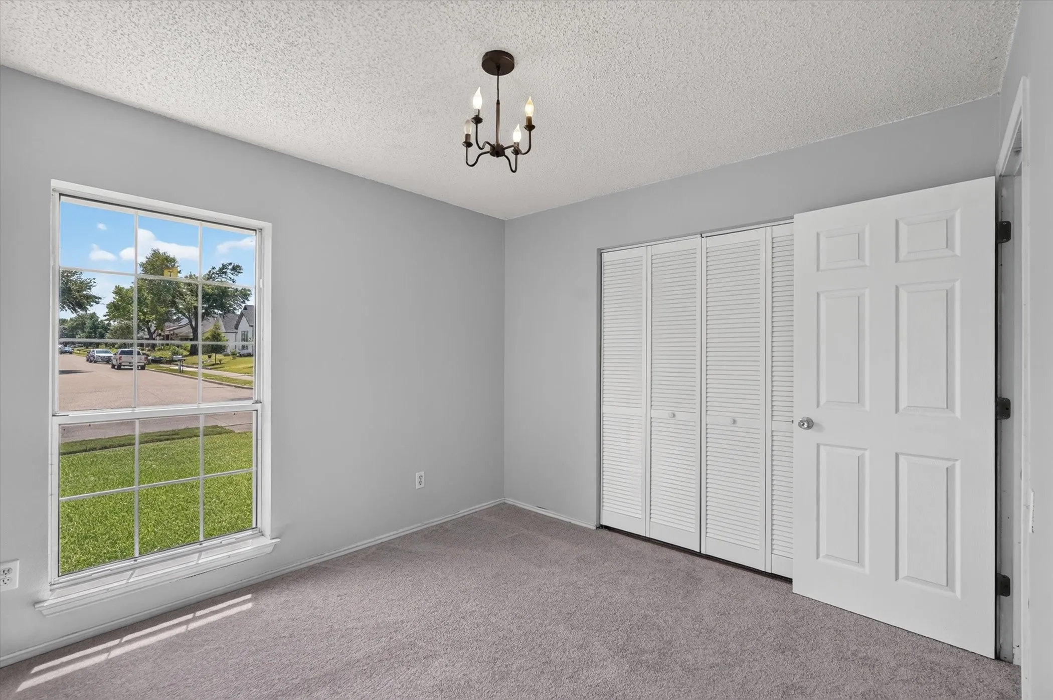 Single Family Residence For Sale in Dallas County , 1809 Smokey Mountain Trail, Mesquite, Texas 75149, 3 Bedroom, 2 Bathroom, 2 Garage spaces, 1,429 Sqft, built in 1985, mls#21358400, Real Estate Agent in Mesquite, Homes For Sale in Dallas county, Homes For Sale in Mesquite, Realtor in Mesquite Texas, Real Estate Brokerage Independent Realty Texas, Luminita Cordes Realtor