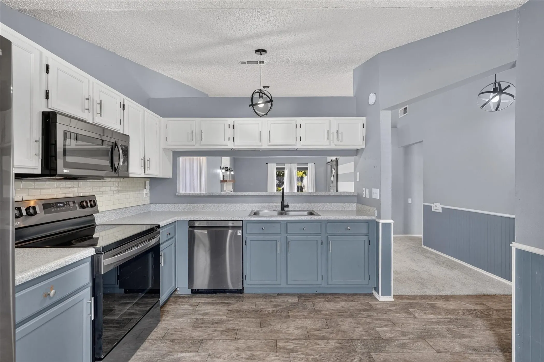 Single Family Residence For Sale in Dallas County , 1809 Smokey Mountain Trail, Mesquite, Texas 75149, 3 Bedroom, 2 Bathroom, 2 Garage spaces, 1,429 Sqft, built in 1985, mls#21358400, Real Estate Agent in Mesquite, Homes For Sale in Dallas county, Homes For Sale in Mesquite, Realtor in Mesquite Texas, Real Estate Brokerage Independent Realty Texas, Luminita Cordes Realtor