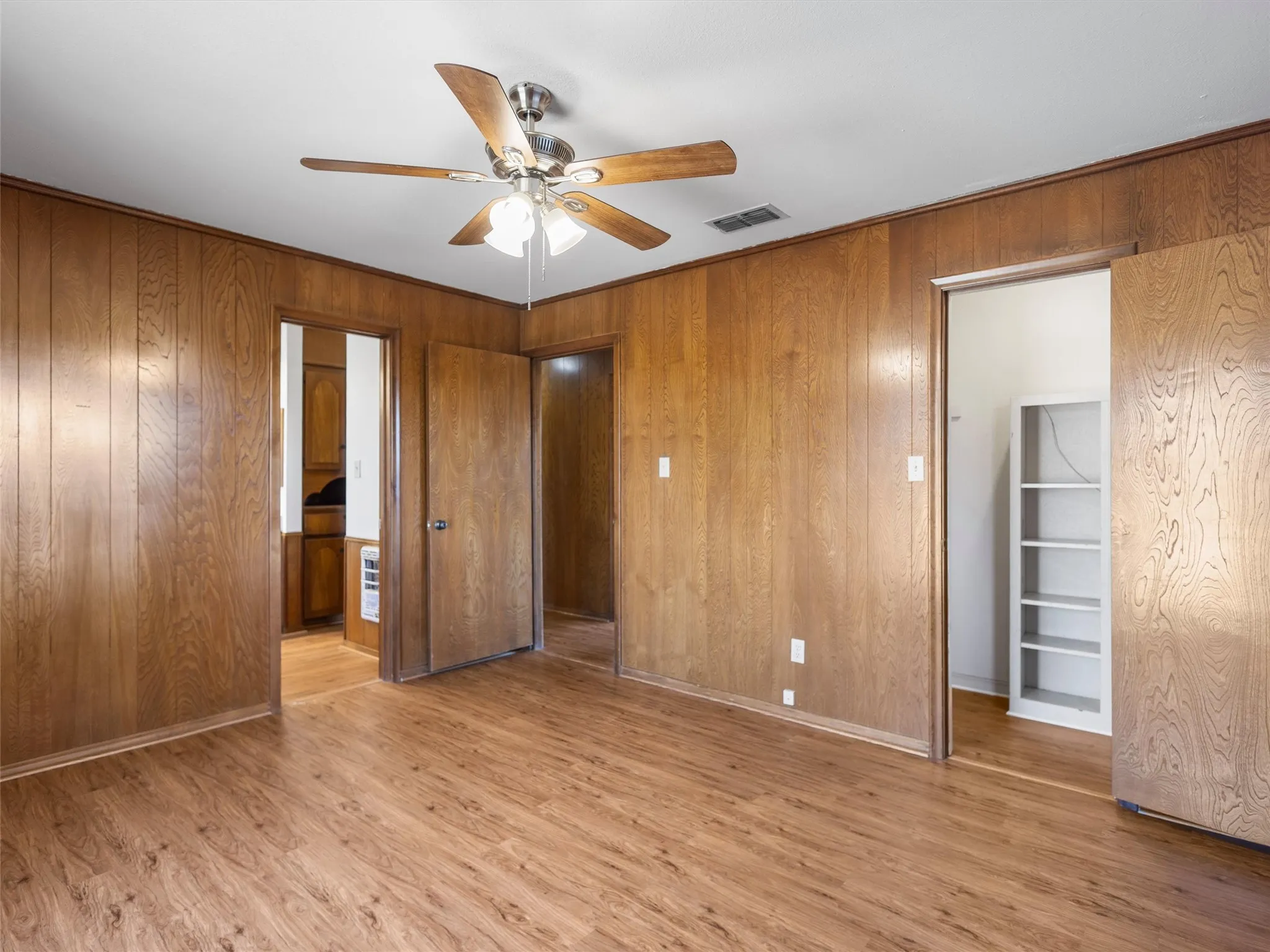 Single Family Residence For Sale in Upshur County , 2825 FM 1002, Big Sandy, Texas 75755, 3 Bedroom, 2 Bathroom, 2 Garage spaces, 2,222 Sqft, built in 1975, Price $299,900, mls#21358607, Real Estate Agent in Big Sandy, Homes For Sale in Upshur county, Homes For Sale in Big Sandy, Realtor in Big Sandy Texas, Real Estate Brokerage Independent Realty Texas, Luminita Cordes Realtor