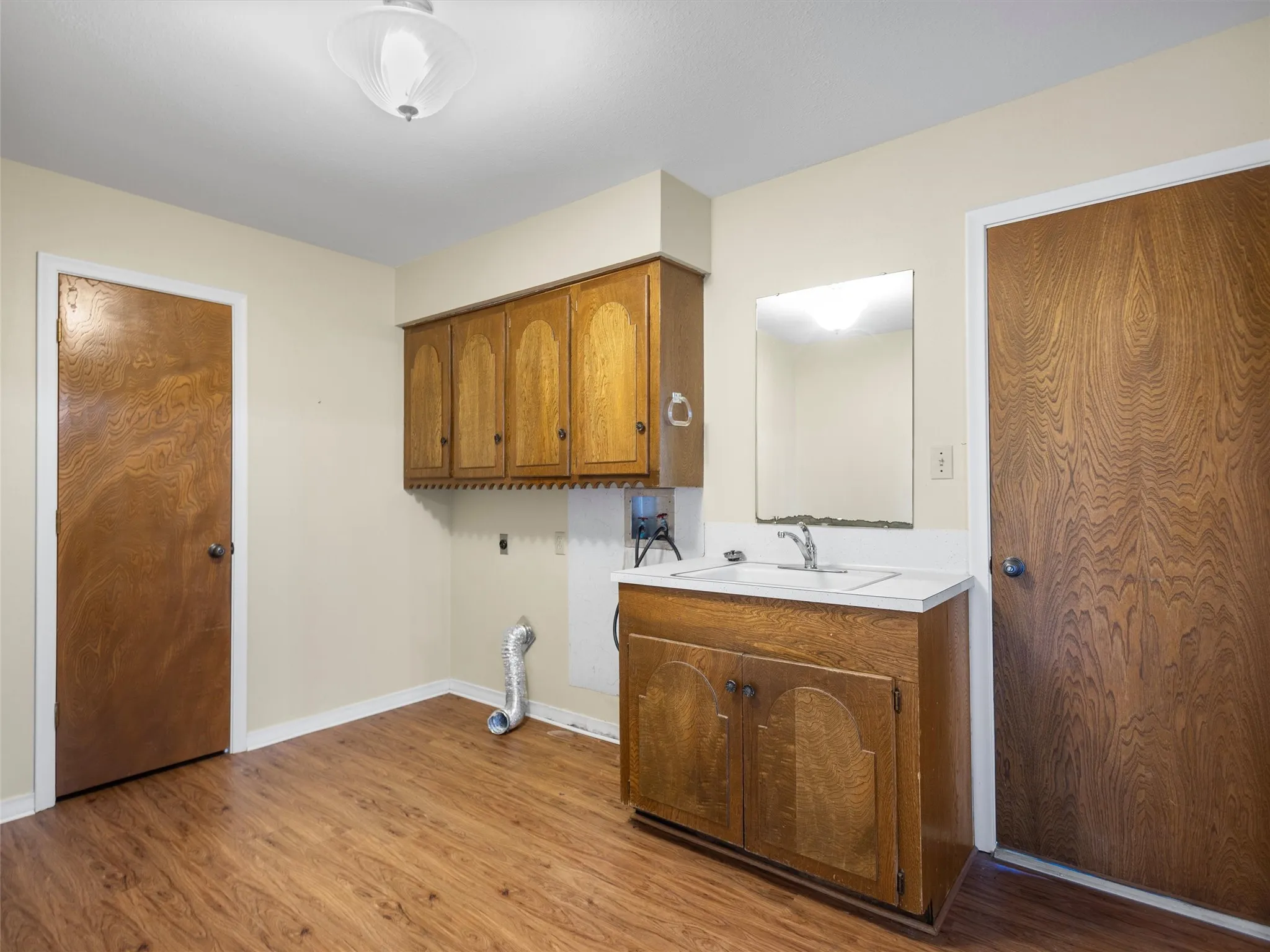Single Family Residence For Sale in Upshur County , 2825 FM 1002, Big Sandy, Texas 75755, 3 Bedroom, 2 Bathroom, 2 Garage spaces, 2,222 Sqft, built in 1975, Price $299,900, mls#21358607, Real Estate Agent in Big Sandy, Homes For Sale in Upshur county, Homes For Sale in Big Sandy, Realtor in Big Sandy Texas, Real Estate Brokerage Independent Realty Texas, Luminita Cordes Realtor