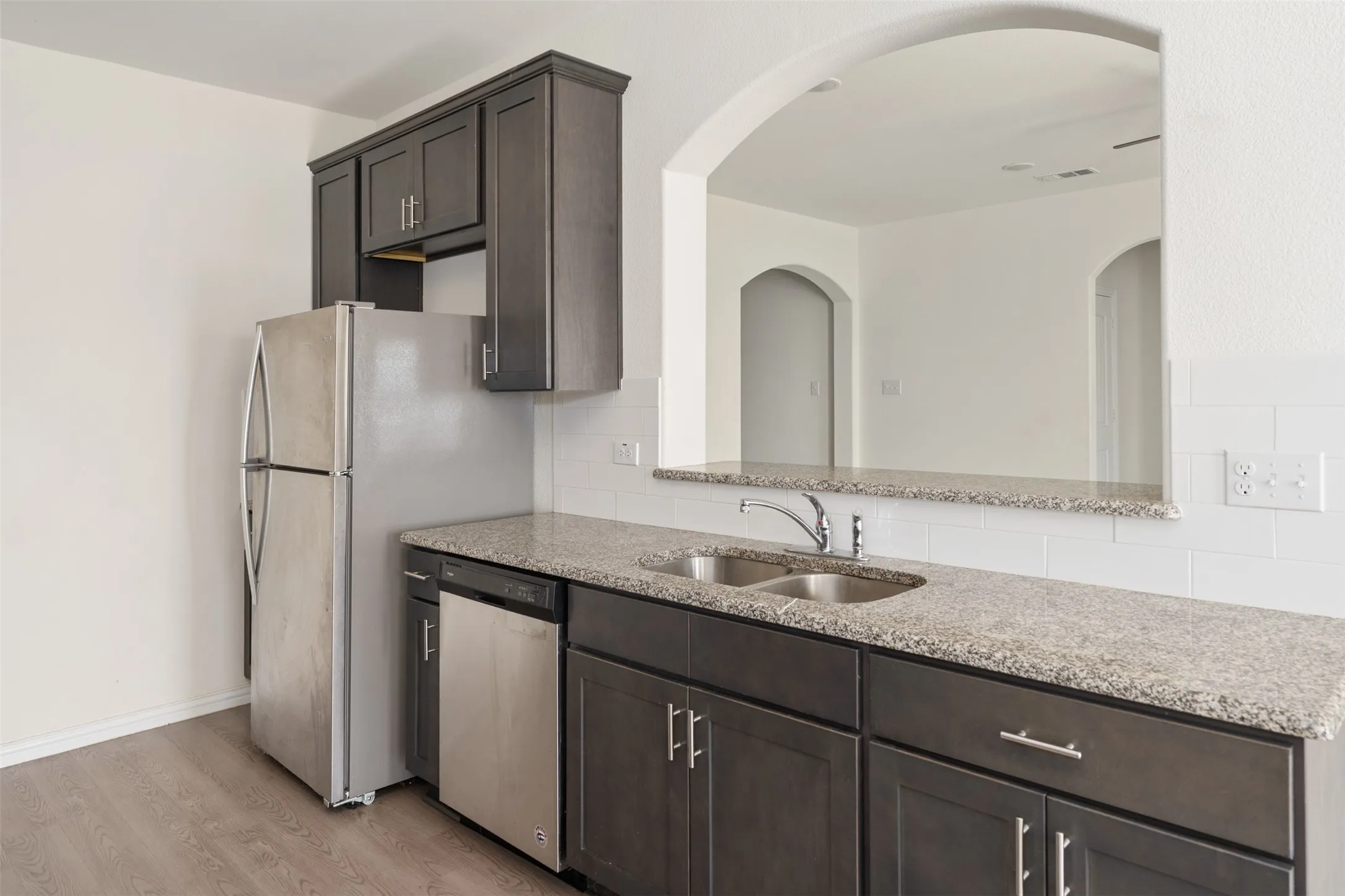 Single Family Residence For Rent in Henderson County , 117 Willowbend Loop, Mabank, Texas 75147, 4 Bedroom, 2 Bathroom, 2 Garage spaces, 1,705 Sqft, built in 2021, mls#21357091, Real Estate Agent in Mabank, Homes For Rent in Henderson county, Homes For Rent in Mabank, Realtor in Mabank Texas, Real Estate Brokerage Independent Realty Texas, Luminita Cordes Realtor