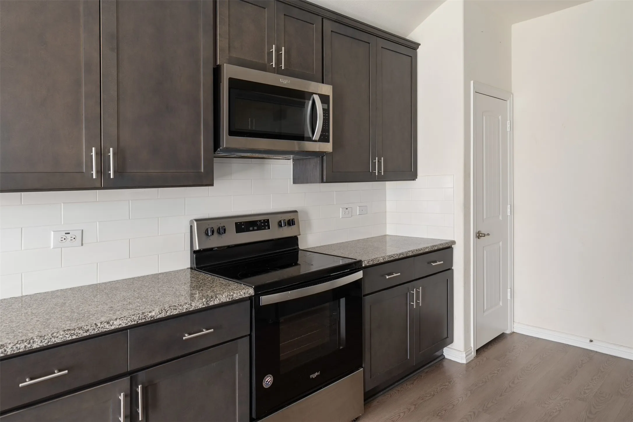 Single Family Residence For Rent in Henderson County , 117 Willowbend Loop, Mabank, Texas 75147, 4 Bedroom, 2 Bathroom, 2 Garage spaces, 1,705 Sqft, built in 2021, mls#21357091, Real Estate Agent in Mabank, Homes For Rent in Henderson county, Homes For Rent in Mabank, Realtor in Mabank Texas, Real Estate Brokerage Independent Realty Texas, Luminita Cordes Realtor