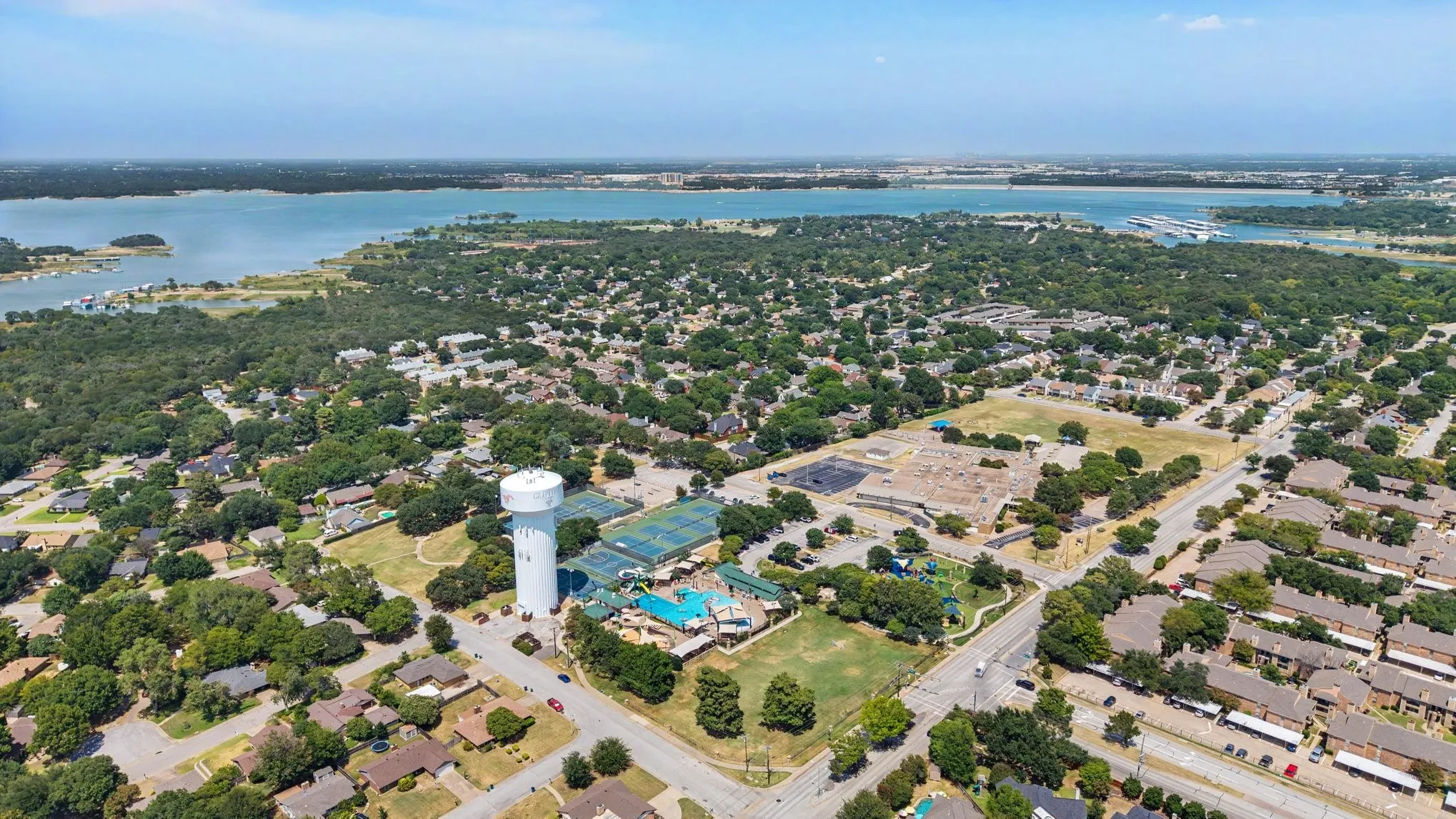Single Family Residence For Sale in Tarrant County , 2304 Dove Meadow Court, Grapevine, Texas 76051, 4 Bedroom, 2 Bathroom, 2 Garage spaces, 2,009 Sqft, built in 1983, mls#21351139, Real Estate Agent in Grapevine, Homes For Sale in Tarrant county, Homes For Sale in Grapevine, Realtor in Grapevine Texas, Real Estate Brokerage Independent Realty Texas, Luminita Cordes Realtor