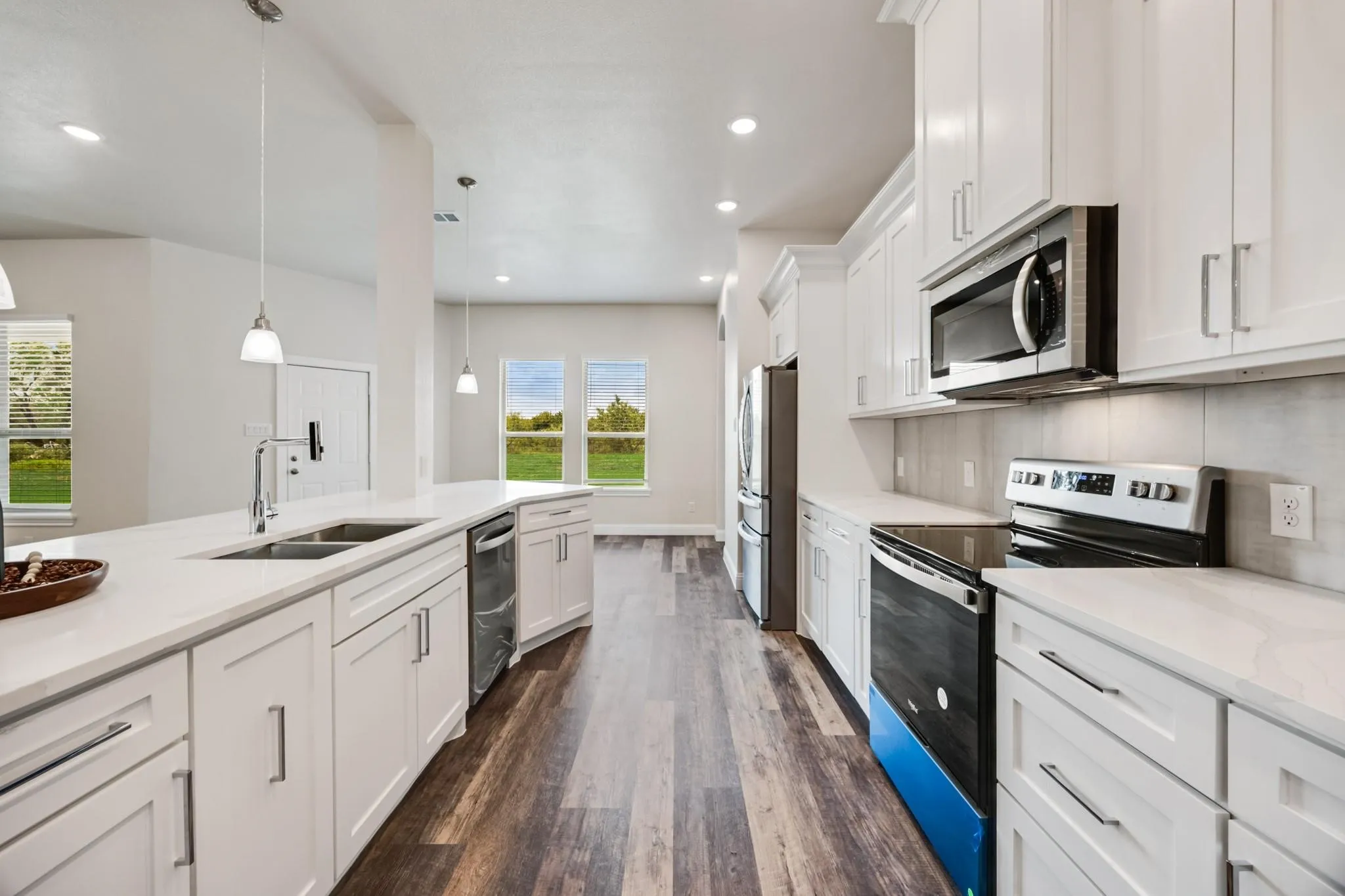 Single Family Residence For Rent in Navarro County , 3334 Knight Street, Corsicana, Texas 75110, 4 Bedroom, 4 Bathroom, 2 Garage spaces, 2,860 Sqft, built in 2024, Price $2,800, mls#21358619, Real Estate Agent in Corsicana, Homes For Rent in Navarro county, Homes For Rent in Corsicana, Realtor in Corsicana Texas, Real Estate Brokerage Independent Realty Texas, Luminita Cordes Realtor