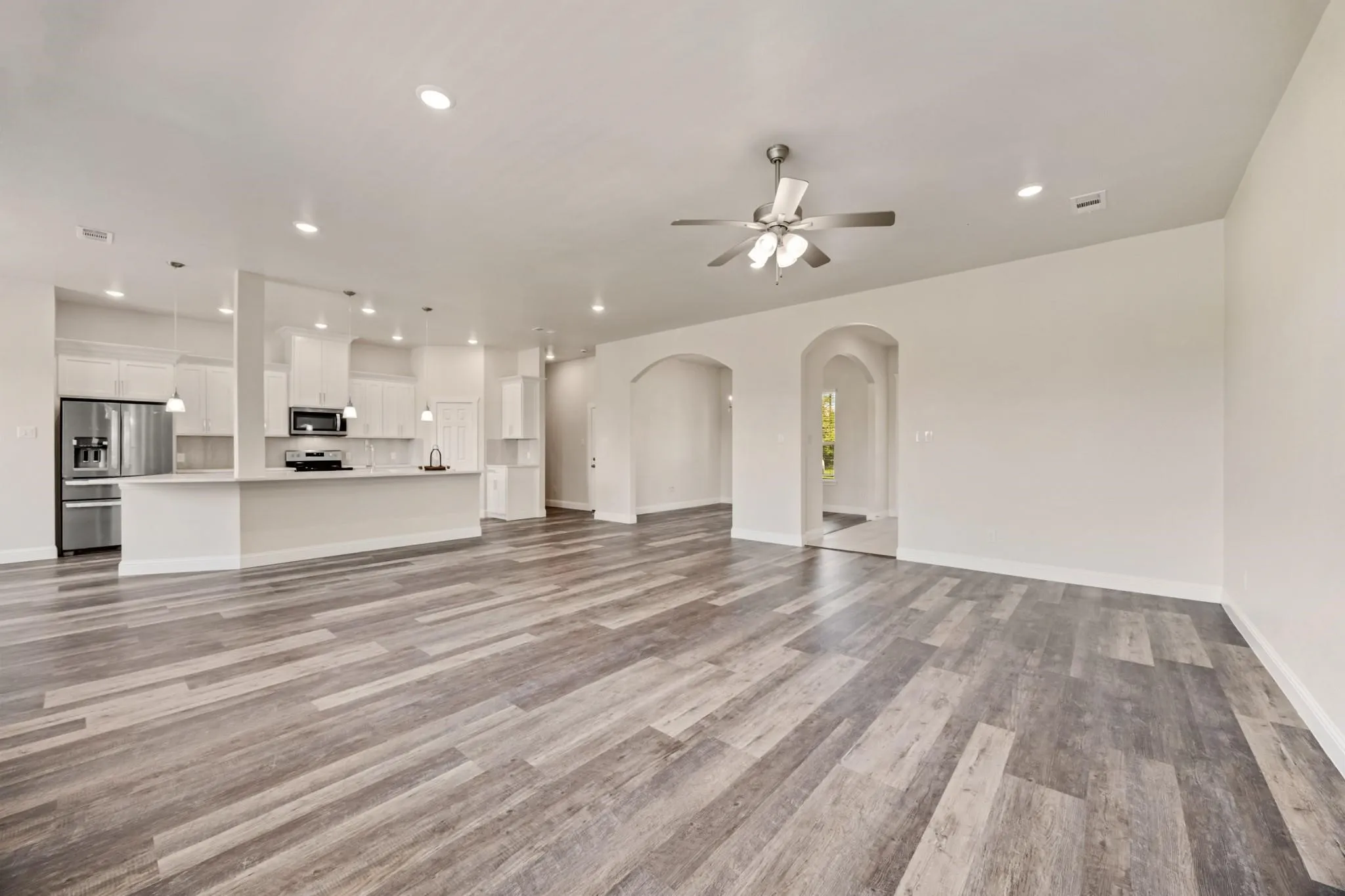 Single Family Residence For Rent in Navarro County , 3334 Knight Street, Corsicana, Texas 75110, 4 Bedroom, 4 Bathroom, 2 Garage spaces, 2,860 Sqft, built in 2024, Price $2,800, mls#21358619, Real Estate Agent in Corsicana, Homes For Rent in Navarro county, Homes For Rent in Corsicana, Realtor in Corsicana Texas, Real Estate Brokerage Independent Realty Texas, Luminita Cordes Realtor