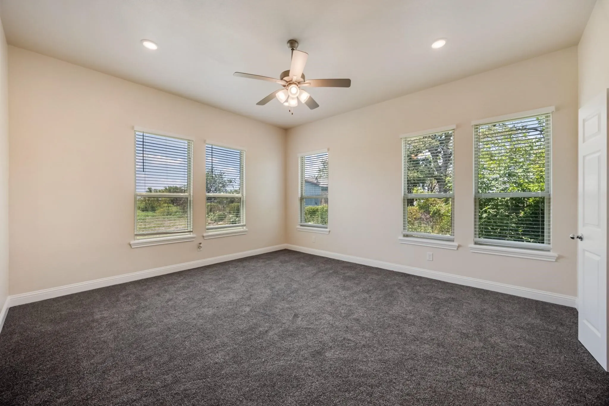 Single Family Residence For Rent in Navarro County , 3334 Knight Street, Corsicana, Texas 75110, 4 Bedroom, 4 Bathroom, 2 Garage spaces, 2,860 Sqft, built in 2024, Price $2,800, mls#21358619, Real Estate Agent in Corsicana, Homes For Rent in Navarro county, Homes For Rent in Corsicana, Realtor in Corsicana Texas, Real Estate Brokerage Independent Realty Texas, Luminita Cordes Realtor
