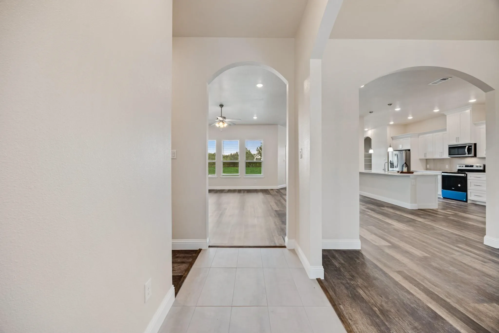 Single Family Residence For Rent in Navarro County , 3334 Knight Street, Corsicana, Texas 75110, 4 Bedroom, 4 Bathroom, 2 Garage spaces, 2,860 Sqft, built in 2024, Price $2,800, mls#21358619, Real Estate Agent in Corsicana, Homes For Rent in Navarro county, Homes For Rent in Corsicana, Realtor in Corsicana Texas, Real Estate Brokerage Independent Realty Texas, Luminita Cordes Realtor