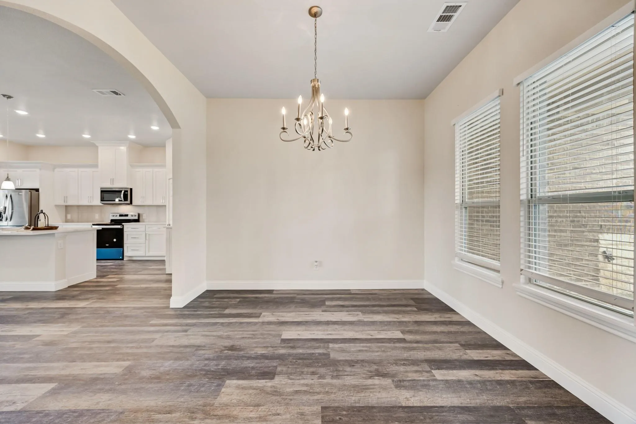 Single Family Residence For Rent in Navarro County , 3334 Knight Street, Corsicana, Texas 75110, 4 Bedroom, 4 Bathroom, 2 Garage spaces, 2,860 Sqft, built in 2024, Price $2,800, mls#21358619, Real Estate Agent in Corsicana, Homes For Rent in Navarro county, Homes For Rent in Corsicana, Realtor in Corsicana Texas, Real Estate Brokerage Independent Realty Texas, Luminita Cordes Realtor