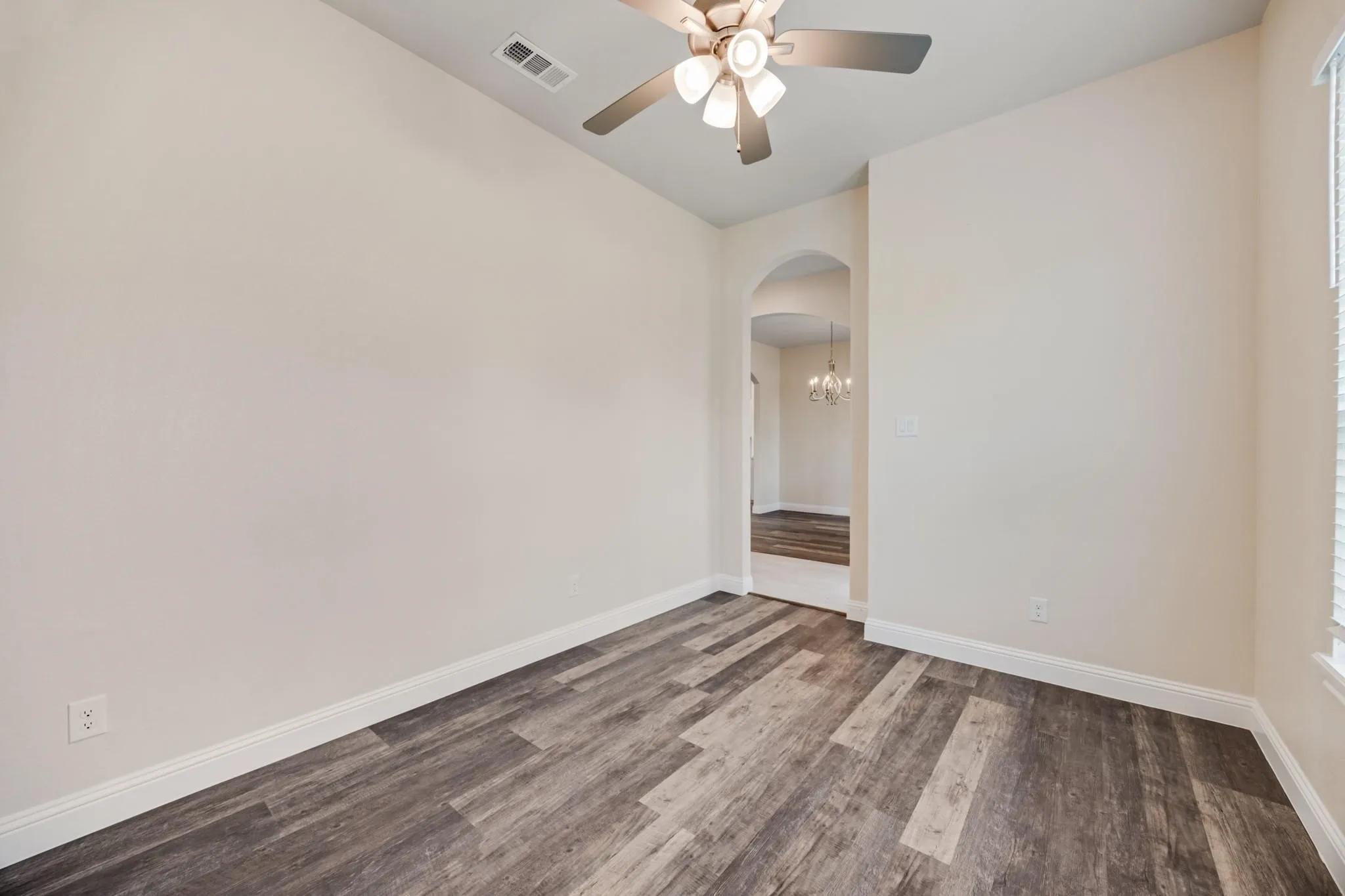 Single Family Residence For Rent in Navarro County , 3334 Knight Street, Corsicana, Texas 75110, 4 Bedroom, 4 Bathroom, 2 Garage spaces, 2,860 Sqft, built in 2024, Price $2,800, mls#21358619, Real Estate Agent in Corsicana, Homes For Rent in Navarro county, Homes For Rent in Corsicana, Realtor in Corsicana Texas, Real Estate Brokerage Independent Realty Texas, Luminita Cordes Realtor