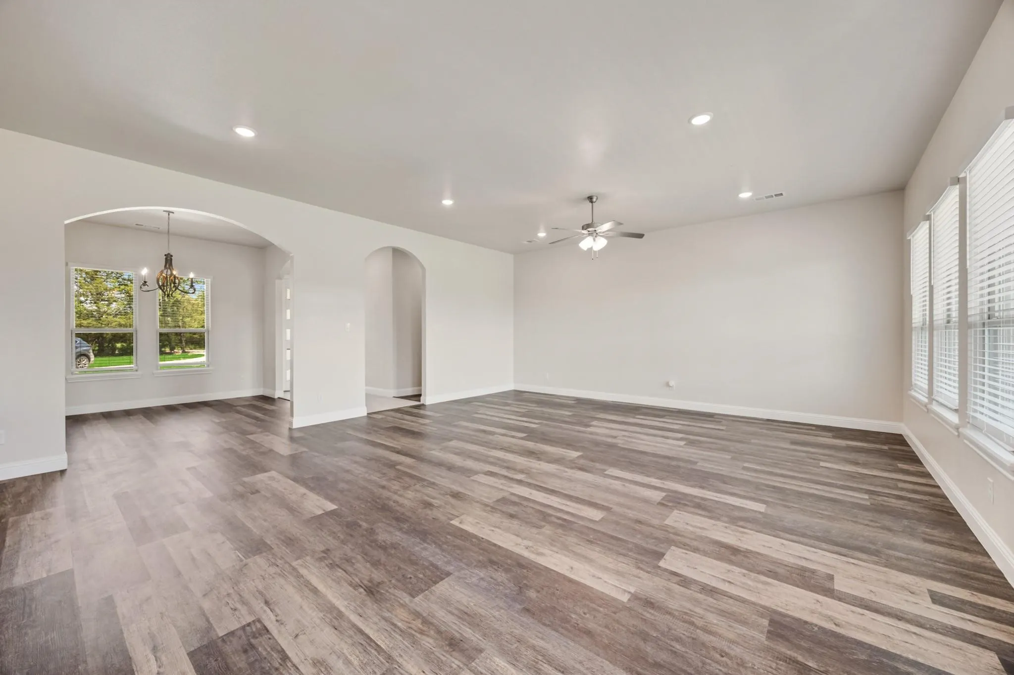 Single Family Residence For Rent in Navarro County , 3334 Knight Street, Corsicana, Texas 75110, 4 Bedroom, 4 Bathroom, 2 Garage spaces, 2,860 Sqft, built in 2024, Price $2,800, mls#21358619, Real Estate Agent in Corsicana, Homes For Rent in Navarro county, Homes For Rent in Corsicana, Realtor in Corsicana Texas, Real Estate Brokerage Independent Realty Texas, Luminita Cordes Realtor