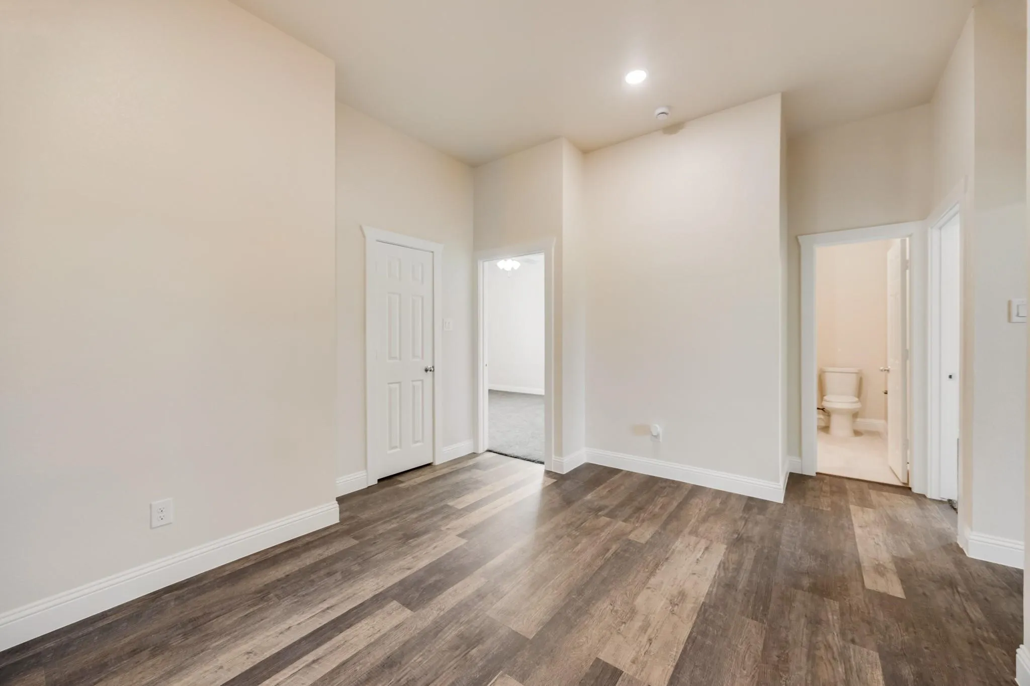 Single Family Residence For Rent in Navarro County , 3334 Knight Street, Corsicana, Texas 75110, 4 Bedroom, 4 Bathroom, 2 Garage spaces, 2,860 Sqft, built in 2024, Price $2,800, mls#21358619, Real Estate Agent in Corsicana, Homes For Rent in Navarro county, Homes For Rent in Corsicana, Realtor in Corsicana Texas, Real Estate Brokerage Independent Realty Texas, Luminita Cordes Realtor