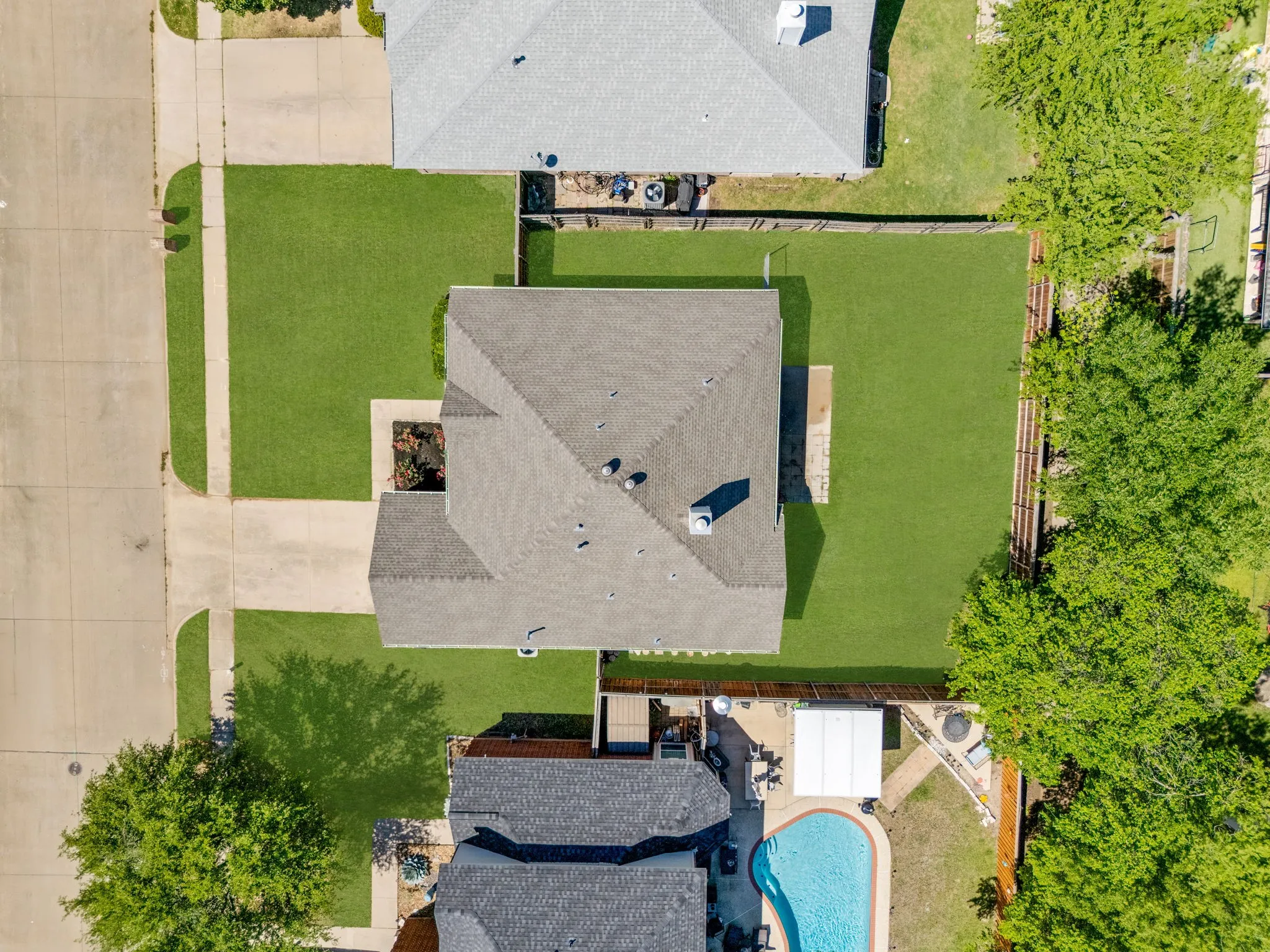 Single Family Residence For Rent in Collin County , 7512 Brookview Drive, Frisco, Texas 75034, 3 Bedroom, 2 Bathroom, 2 Garage spaces, 1,801 Sqft, built in 1997, mls#21357760, Real Estate Agent in Frisco, Homes For Rent in Collin county, Homes For Rent in Frisco, Realtor in Frisco Texas, Real Estate Brokerage Independent Realty Texas, Luminita Cordes Realtor