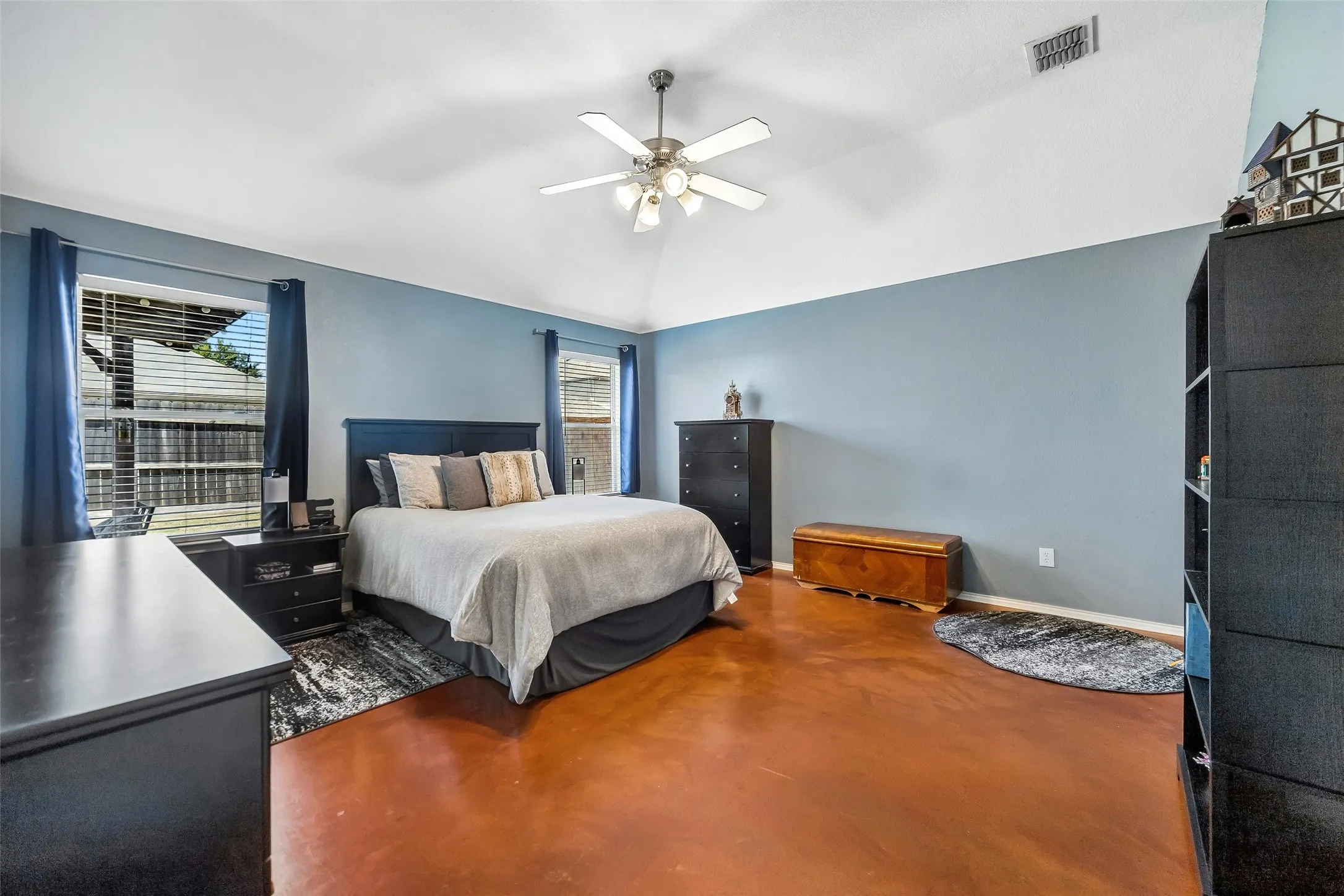 Single Family Residence For Sale in Collin County , 821 Austin Lane, Lavon, Texas 75166, 4 Bedroom, 2 Bathroom, 2 Garage spaces, 1,790 Sqft, built in 2006, mls#21350013, Real Estate Agent in Lavon, Homes For Sale in Collin county, Homes For Sale in Lavon, Realtor in Lavon Texas, Real Estate Brokerage Independent Realty Texas, Luminita Cordes Realtor