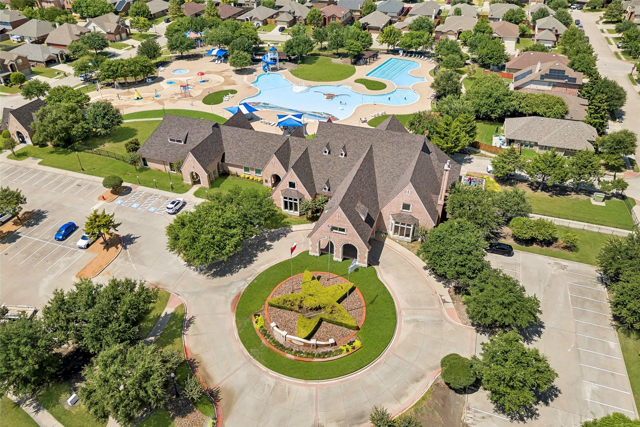 Single Family Residence For Sale in Collin County , 821 Austin Lane, Lavon, Texas 75166, 4 Bedroom, 2 Bathroom, 2 Garage spaces, 1,790 Sqft, built in 2006, mls#21350013, Real Estate Agent in Lavon, Homes For Sale in Collin county, Homes For Sale in Lavon, Realtor in Lavon Texas, Real Estate Brokerage Independent Realty Texas, Luminita Cordes Realtor