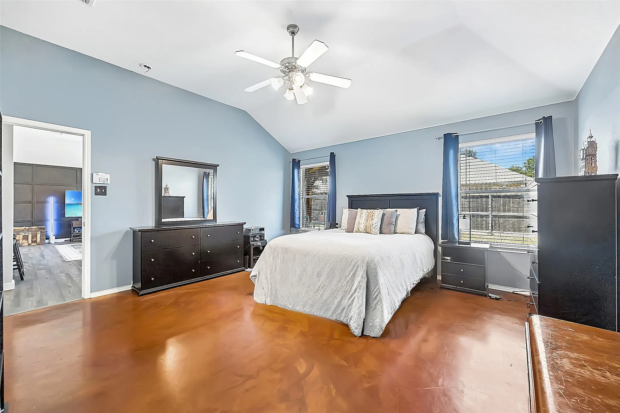 Single Family Residence For Sale in Collin County , 821 Austin Lane, Lavon, Texas 75166, 4 Bedroom, 2 Bathroom, 2 Garage spaces, 1,790 Sqft, built in 2006, mls#21350013, Real Estate Agent in Lavon, Homes For Sale in Collin county, Homes For Sale in Lavon, Realtor in Lavon Texas, Real Estate Brokerage Independent Realty Texas, Luminita Cordes Realtor