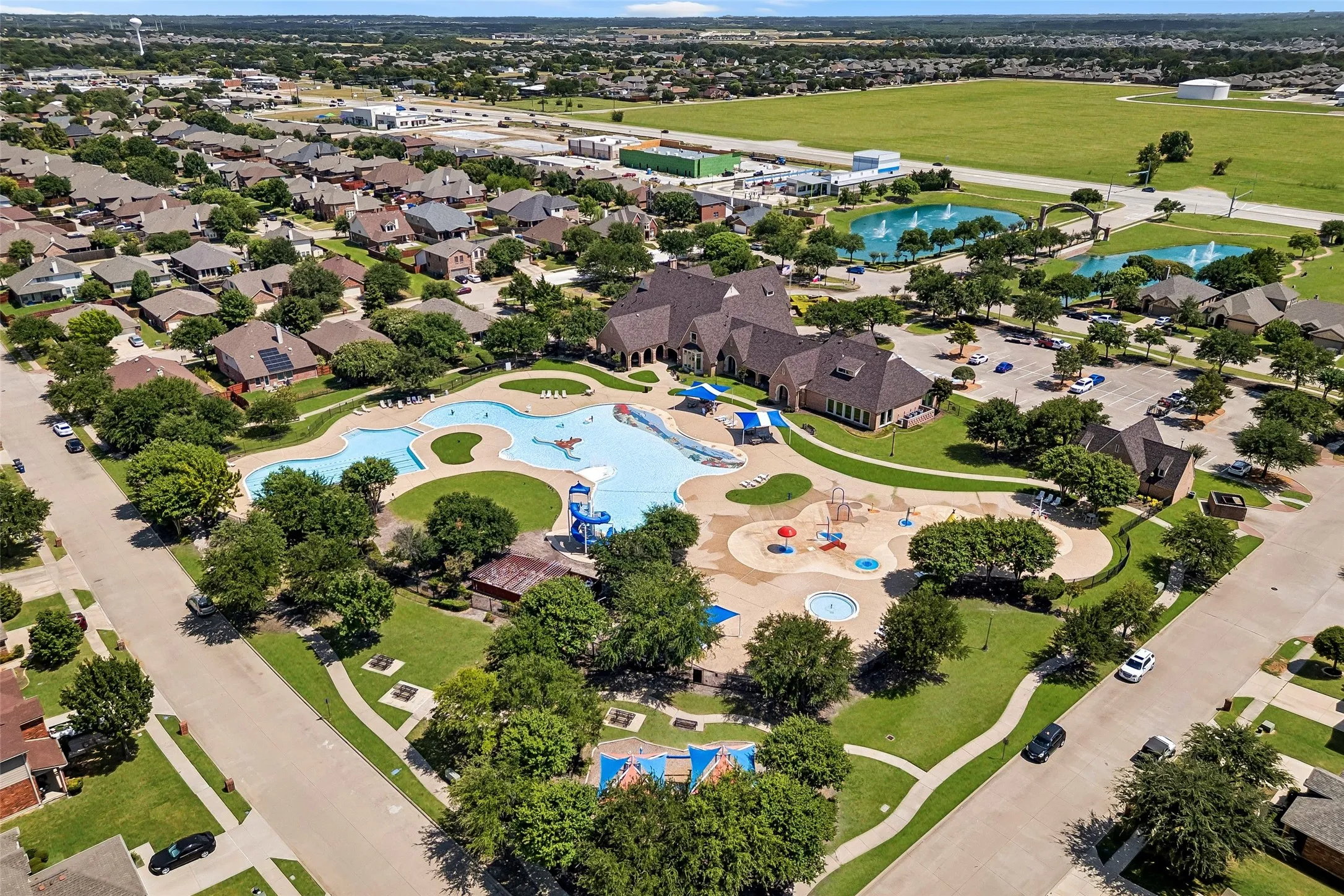 Single Family Residence For Sale in Collin County , 821 Austin Lane, Lavon, Texas 75166, 4 Bedroom, 2 Bathroom, 2 Garage spaces, 1,790 Sqft, built in 2006, mls#21350013, Real Estate Agent in Lavon, Homes For Sale in Collin county, Homes For Sale in Lavon, Realtor in Lavon Texas, Real Estate Brokerage Independent Realty Texas, Luminita Cordes Realtor