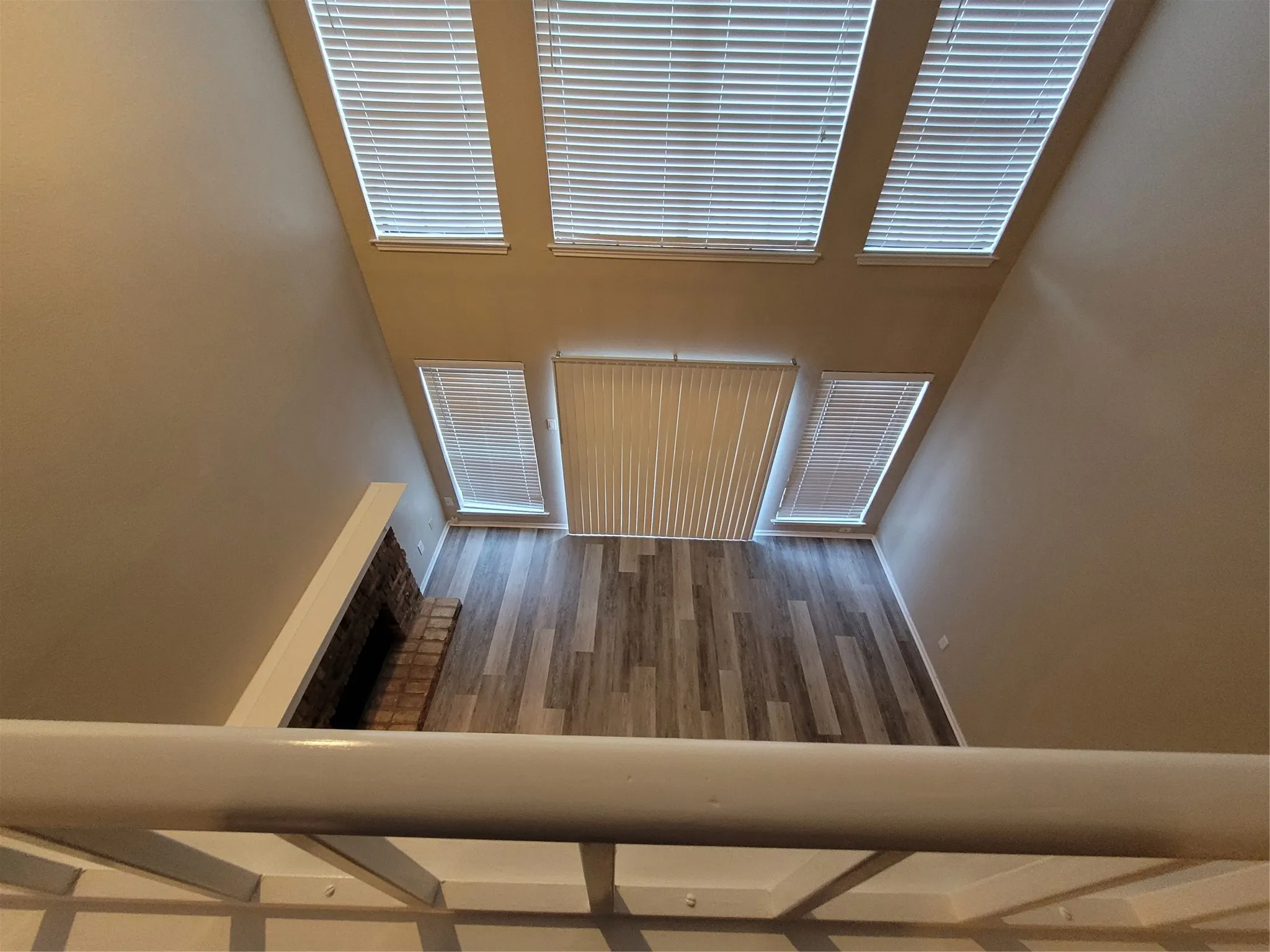 Condominium For Rent in Dallas County , 15221 Berry Trail 901, Dallas, Texas 75248, 1 Bedroom, 2 Bathroom, Garage spaces, 936 Sqft, built in 1981, mls#21358629, Real Estate Agent in Dallas, Homes For Rent in Dallas county, Homes For Rent in Dallas, Realtor in Dallas Texas, Real Estate Brokerage Independent Realty Texas, Luminita Cordes Realtor