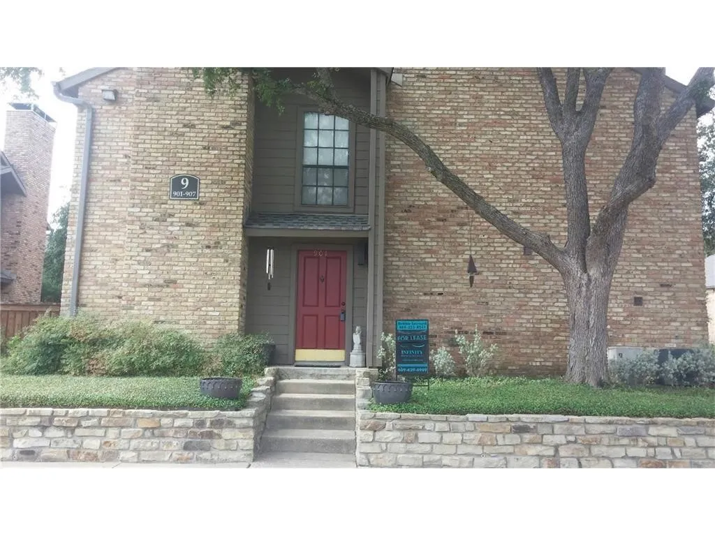 Condominium For Rent in Dallas County , 15221 Berry Trail 901, Dallas, Texas 75248, 1 Bedroom, 2 Bathroom, Garage spaces, 936 Sqft, built in 1981, mls#21358629, Real Estate Agent in Dallas, Homes For Rent in Dallas county, Homes For Rent in Dallas, Realtor in Dallas Texas, Real Estate Brokerage Independent Realty Texas, Luminita Cordes Realtor