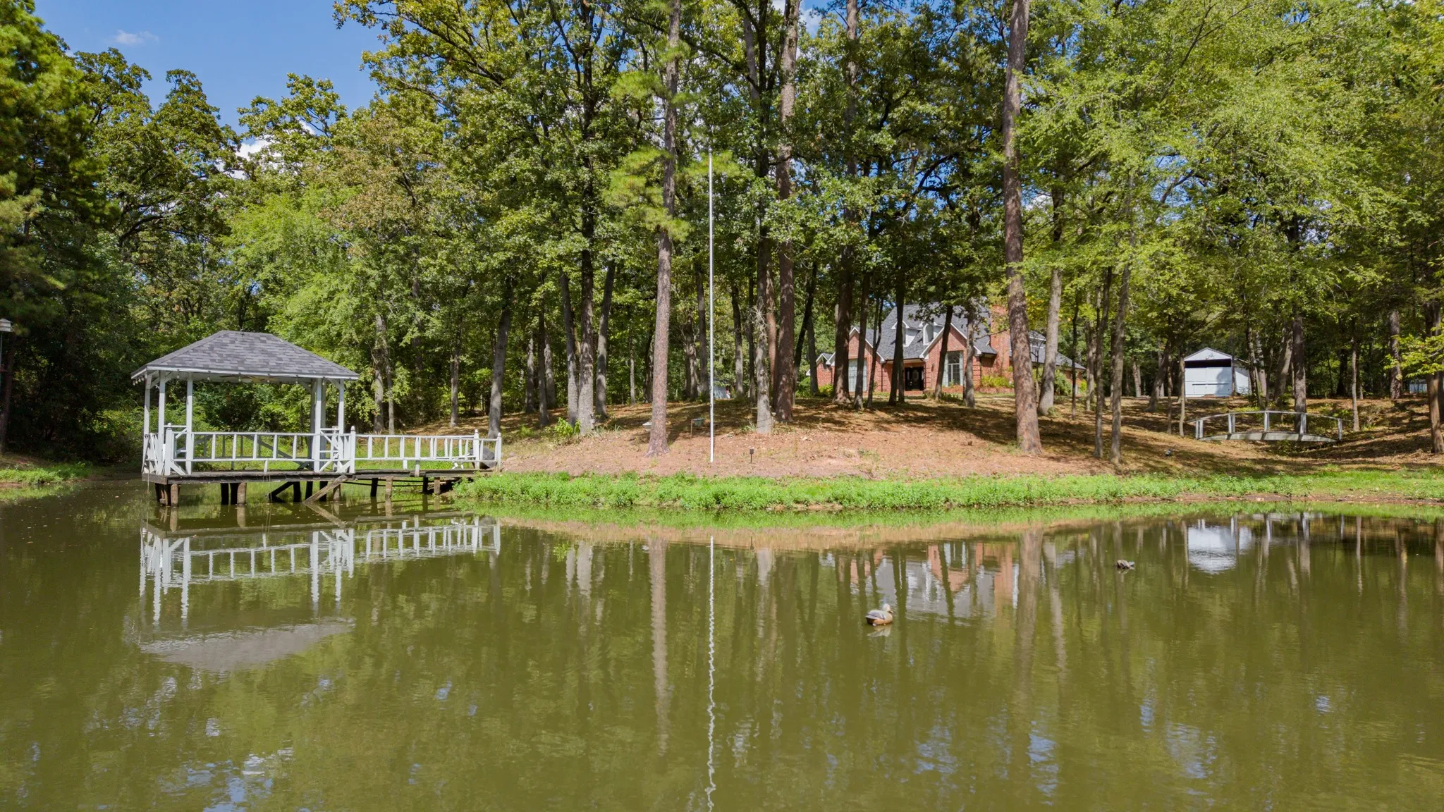 Single Family Residence For Sale in Franklin (TX) County , 3199 Farm Road 2723, Mount Vernon, Texas 75457, 4 Bedroom, 3 Bathroom, 2 Garage spaces, 3,286 Sqft, built in 1989, mls#21348171, Real Estate Agent in Mount Vernon, Homes For Sale in Franklin (TX) county, Homes For Sale in Mount Vernon, Realtor in Mount Vernon Texas, Real Estate Brokerage Independent Realty Texas, Luminita Cordes Realtor