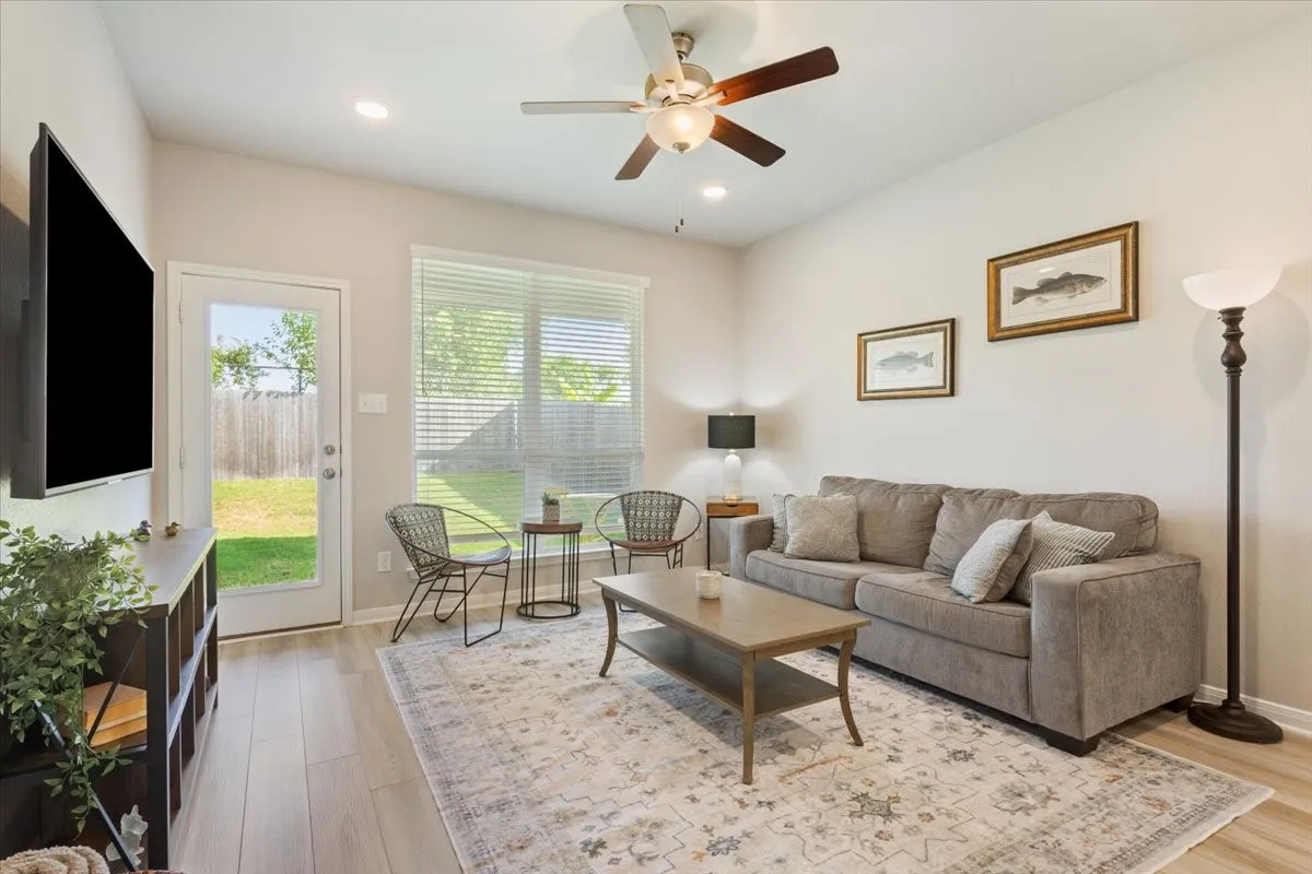 Single Family Residence For Sale in Mc Lennan County , 1525 Elise Avenue, Waco, Texas 76706, 3 Bedroom, 2 Bathroom, 2 Garage spaces, 1,458 Sqft, built in 2022, mls#21357805, Real Estate Agent in Waco, Homes For Sale in Mc Lennan county, Homes For Sale in Waco, Realtor in Waco Texas, Real Estate Brokerage Independent Realty Texas, Luminita Cordes Realtor