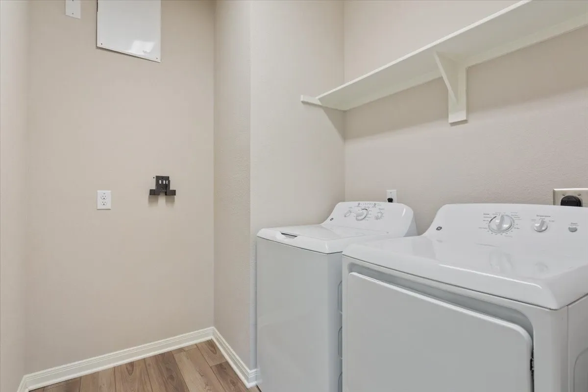 Single Family Residence For Sale in Mc Lennan County , 1525 Elise Avenue, Waco, Texas 76706, 3 Bedroom, 2 Bathroom, 2 Garage spaces, 1,458 Sqft, built in 2022, mls#21357805, Real Estate Agent in Waco, Homes For Sale in Mc Lennan county, Homes For Sale in Waco, Realtor in Waco Texas, Real Estate Brokerage Independent Realty Texas, Luminita Cordes Realtor