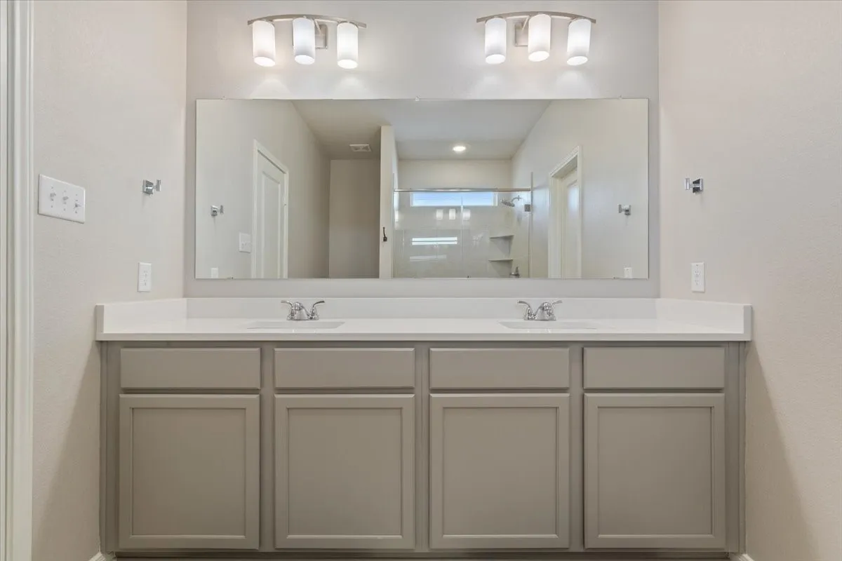 Single Family Residence For Sale in Mc Lennan County , 1525 Elise Avenue, Waco, Texas 76706, 3 Bedroom, 2 Bathroom, 2 Garage spaces, 1,458 Sqft, built in 2022, mls#21357805, Real Estate Agent in Waco, Homes For Sale in Mc Lennan county, Homes For Sale in Waco, Realtor in Waco Texas, Real Estate Brokerage Independent Realty Texas, Luminita Cordes Realtor