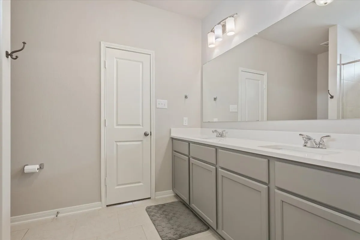 Single Family Residence For Sale in Mc Lennan County , 1525 Elise Avenue, Waco, Texas 76706, 3 Bedroom, 2 Bathroom, 2 Garage spaces, 1,458 Sqft, built in 2022, mls#21357805, Real Estate Agent in Waco, Homes For Sale in Mc Lennan county, Homes For Sale in Waco, Realtor in Waco Texas, Real Estate Brokerage Independent Realty Texas, Luminita Cordes Realtor