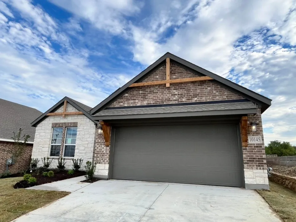 Single Family Residence For Sale in Tarrant County , 10145 Birchpoint Drive, Fort Worth, Texas 76108, 3 Bedroom, 2 Bathroom, 2 Garage spaces, 1,860 Sqft, built in 2026, mls#21358239, Real Estate Agent in Fort Worth, Homes For Sale in Tarrant county, Homes For Sale in Fort Worth, Realtor in Fort Worth Texas, Real Estate Brokerage Independent Realty Texas, Luminita Cordes Realtor